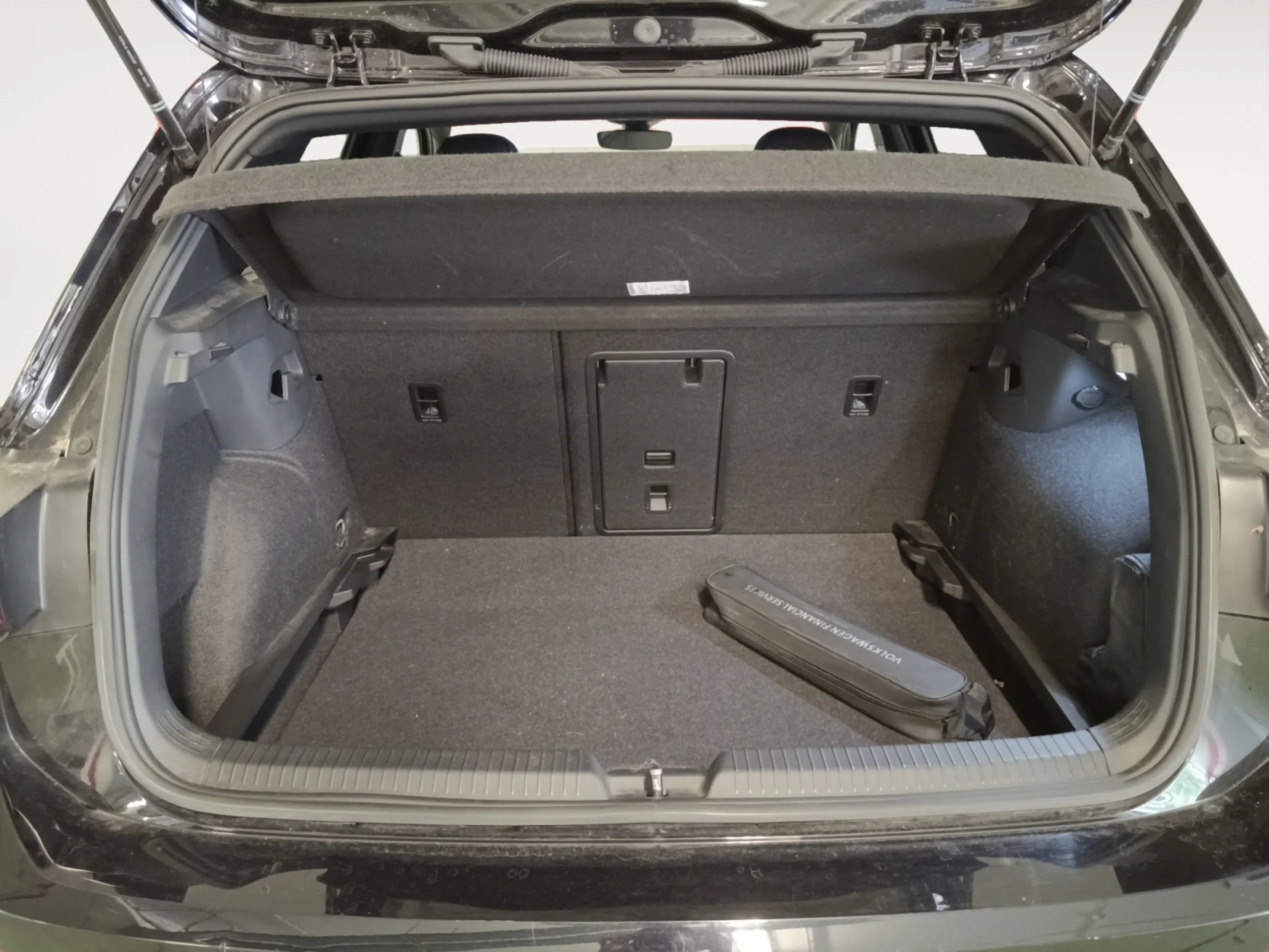 VOLKSWAGEN GOLF R 2.0 TSI 235KW (320CV) 4MOTION DSG - Foto 7