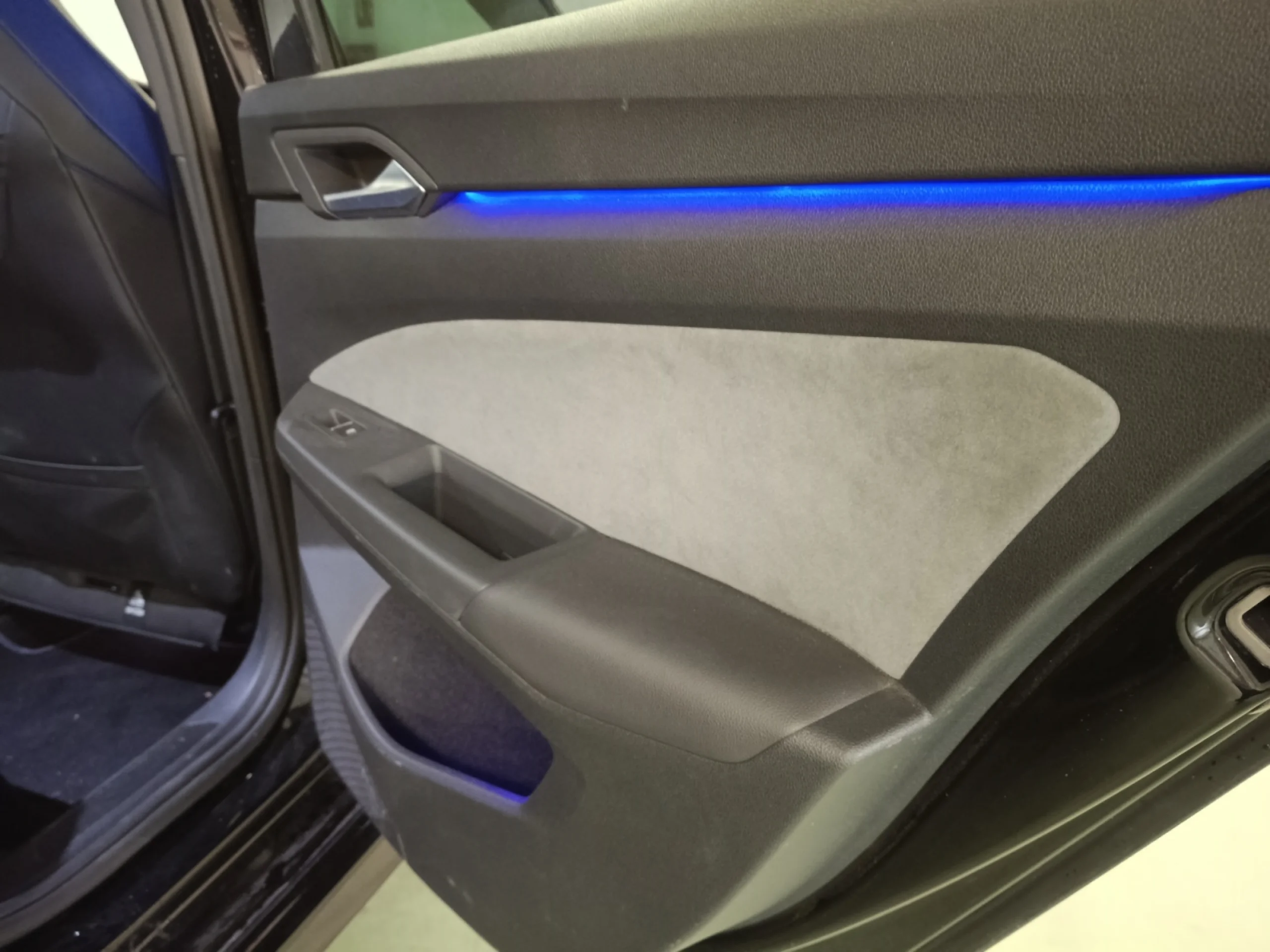 VOLKSWAGEN GOLF R 2.0 TSI 235KW (320CV) 4MOTION DSG - Foto 13