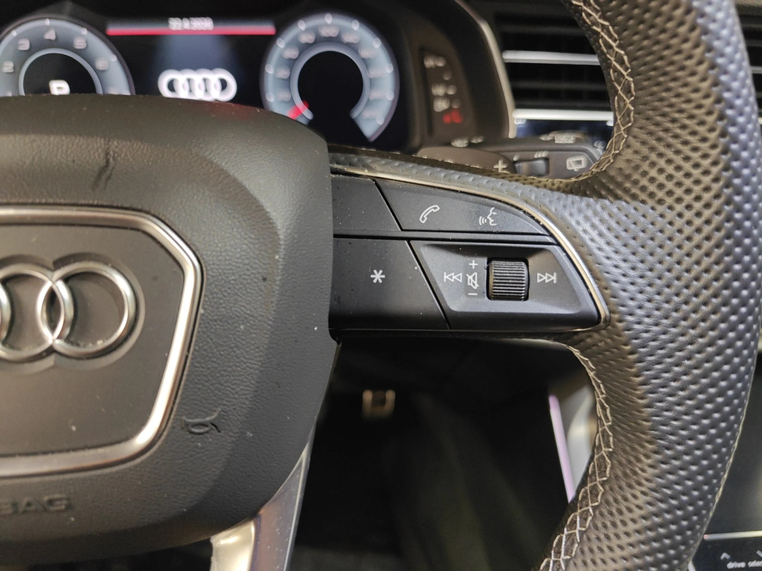 AUDI Q8 SQ8 TFSI 373KW (507CV) QUATTRO TIPTRONIC - Foto 10