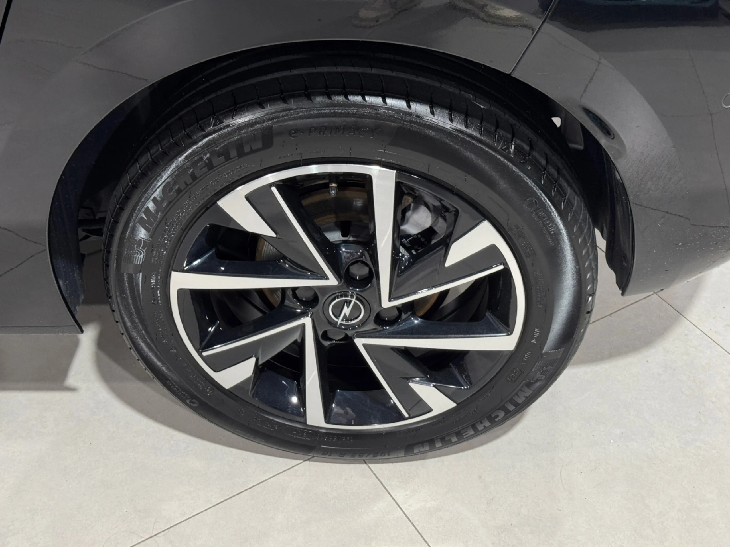 OPEL CORSA 1.2T XHLHYBRID 74KW GS EDCT - Foto 12