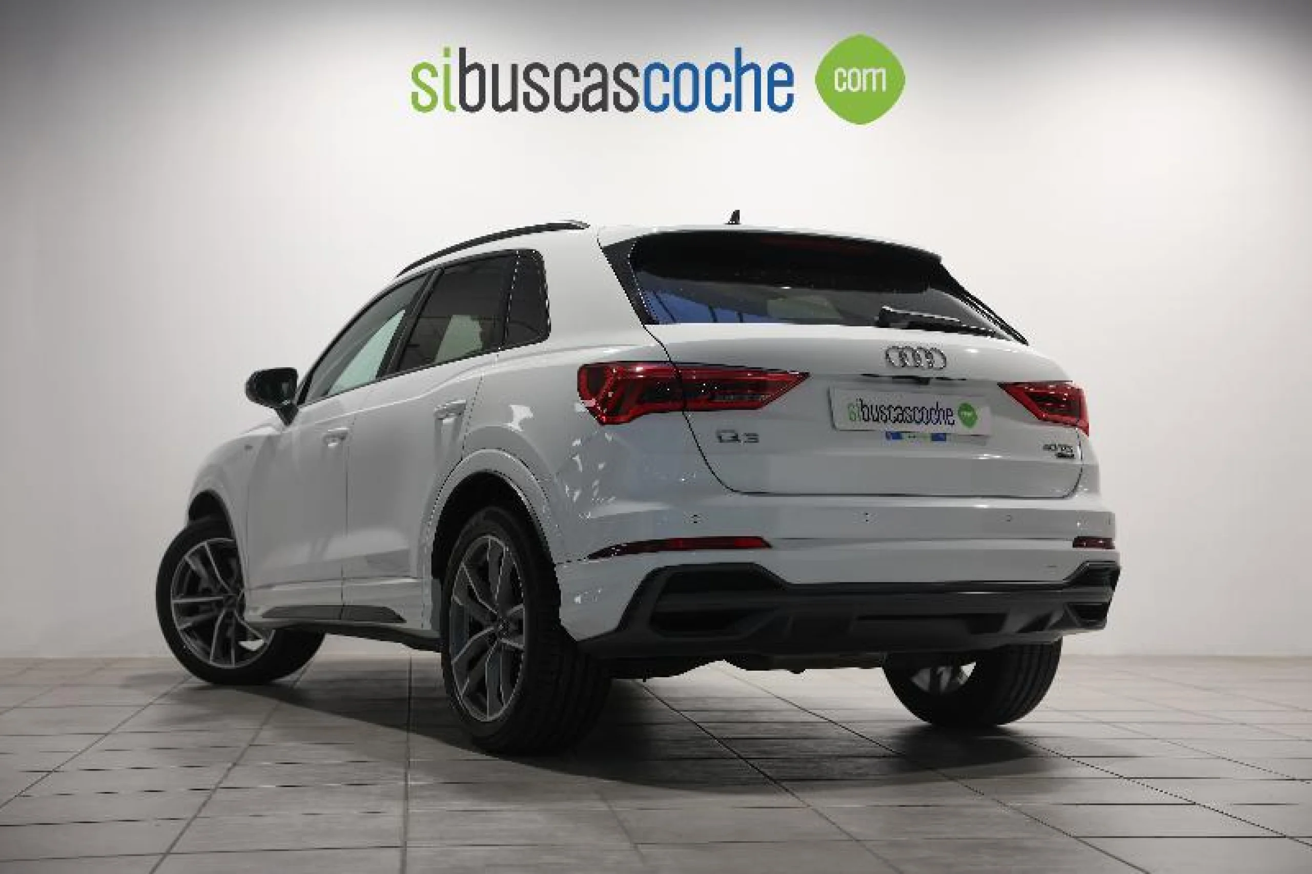 AUDI Q3 40 TDI 140KW S TRONIC QUATTRO BLACK LINE - Foto 2