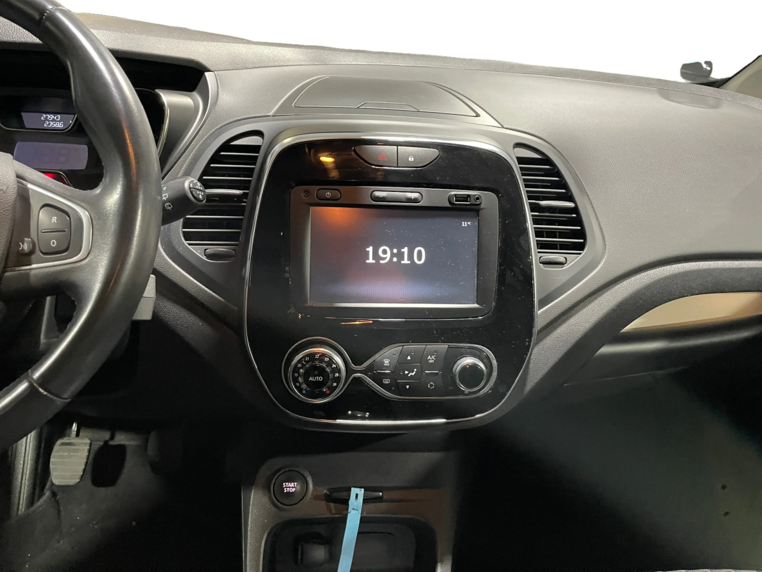 RENAULT CAPTUR ZEN TCE 66KW (90CV)  18 - Foto 9