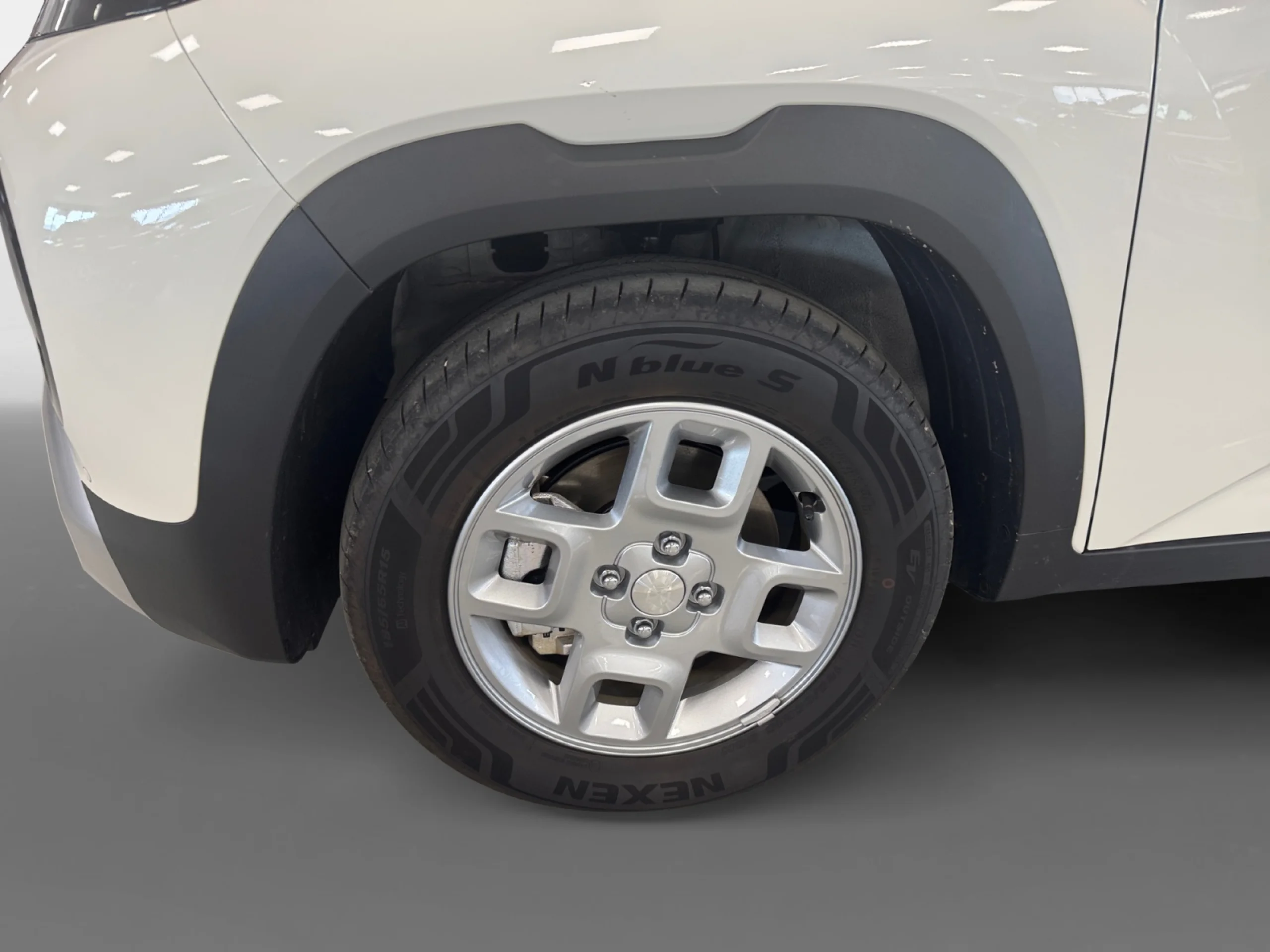 HYUNDAI INSTER 49KWH 85KW (115CV) MAXX - Foto 7