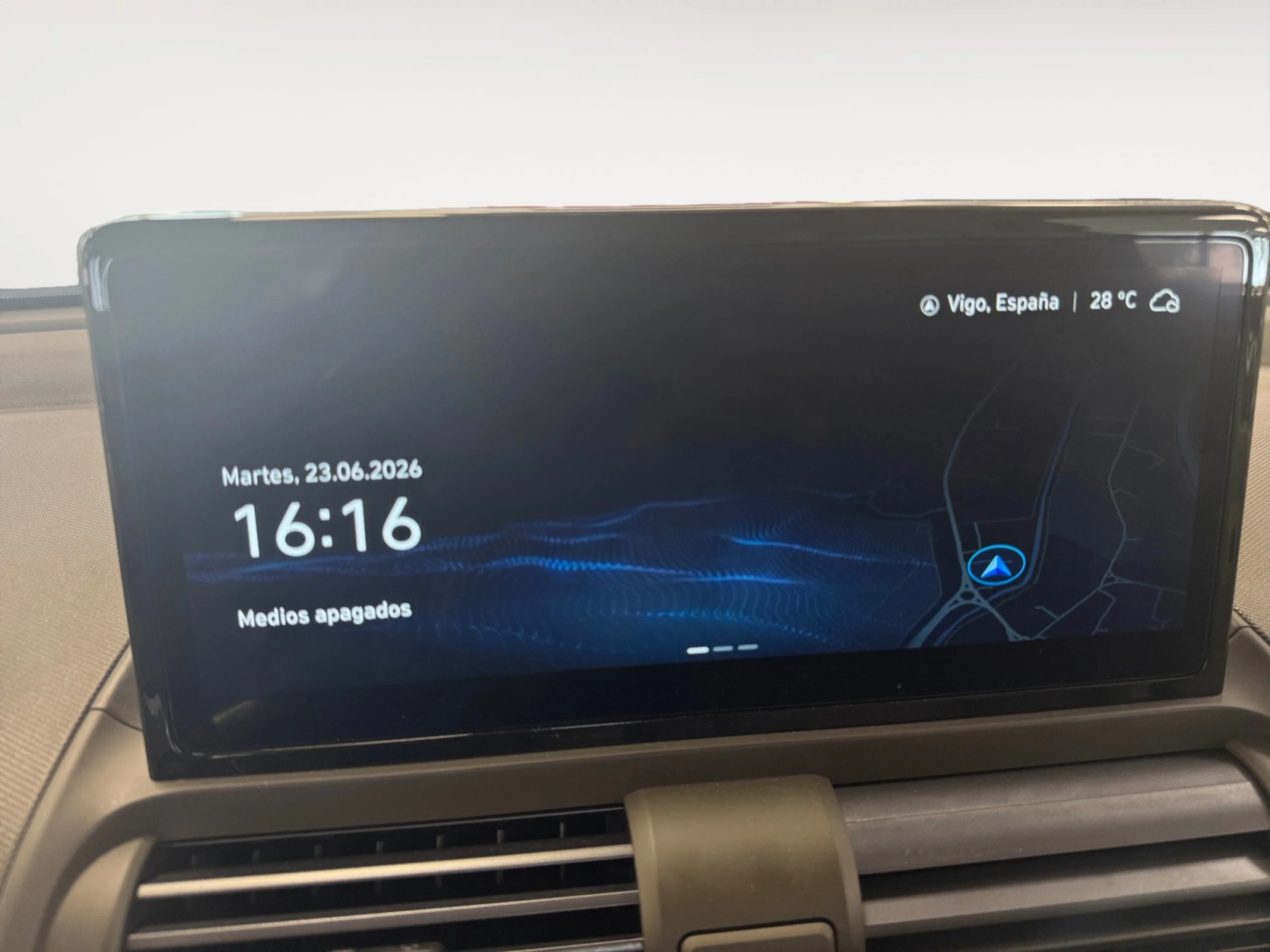 HYUNDAI INSTER 49KWH 85KW (115CV) MAXX - Foto 8