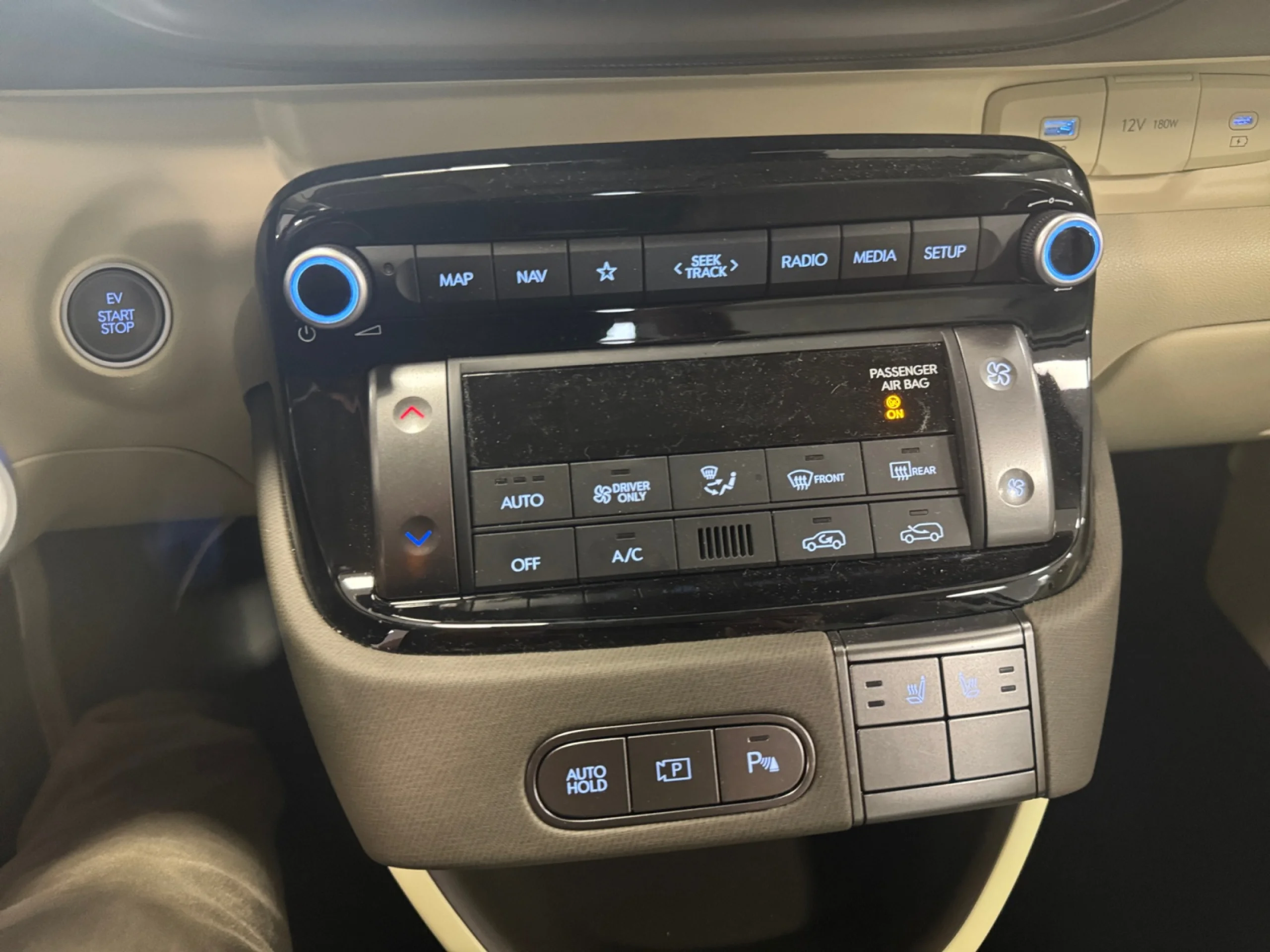 HYUNDAI INSTER 49KWH 85KW (115CV) MAXX - Foto 11
