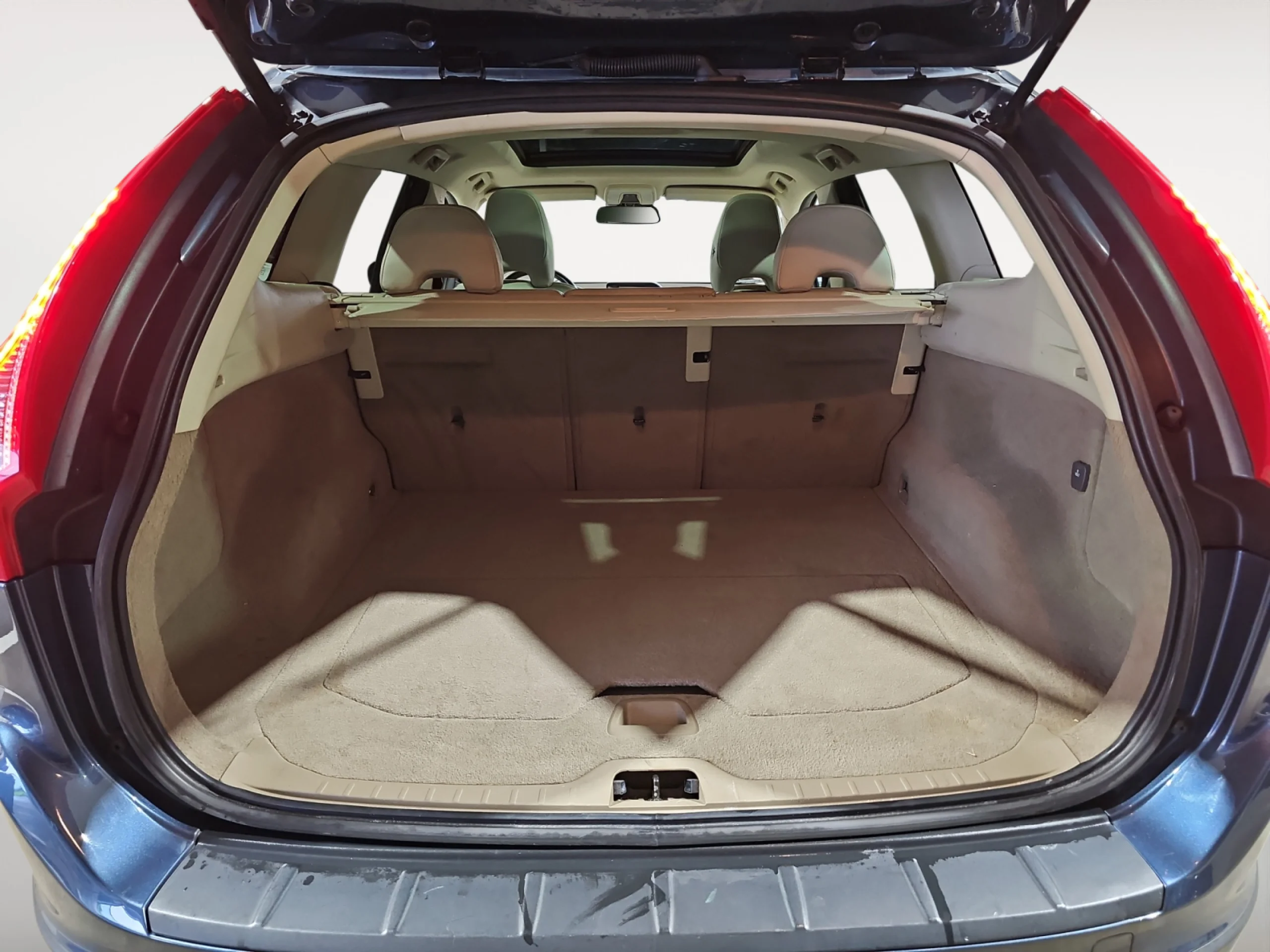 VOLVO XC60 2.4D KINETIC AUTO - Foto 8