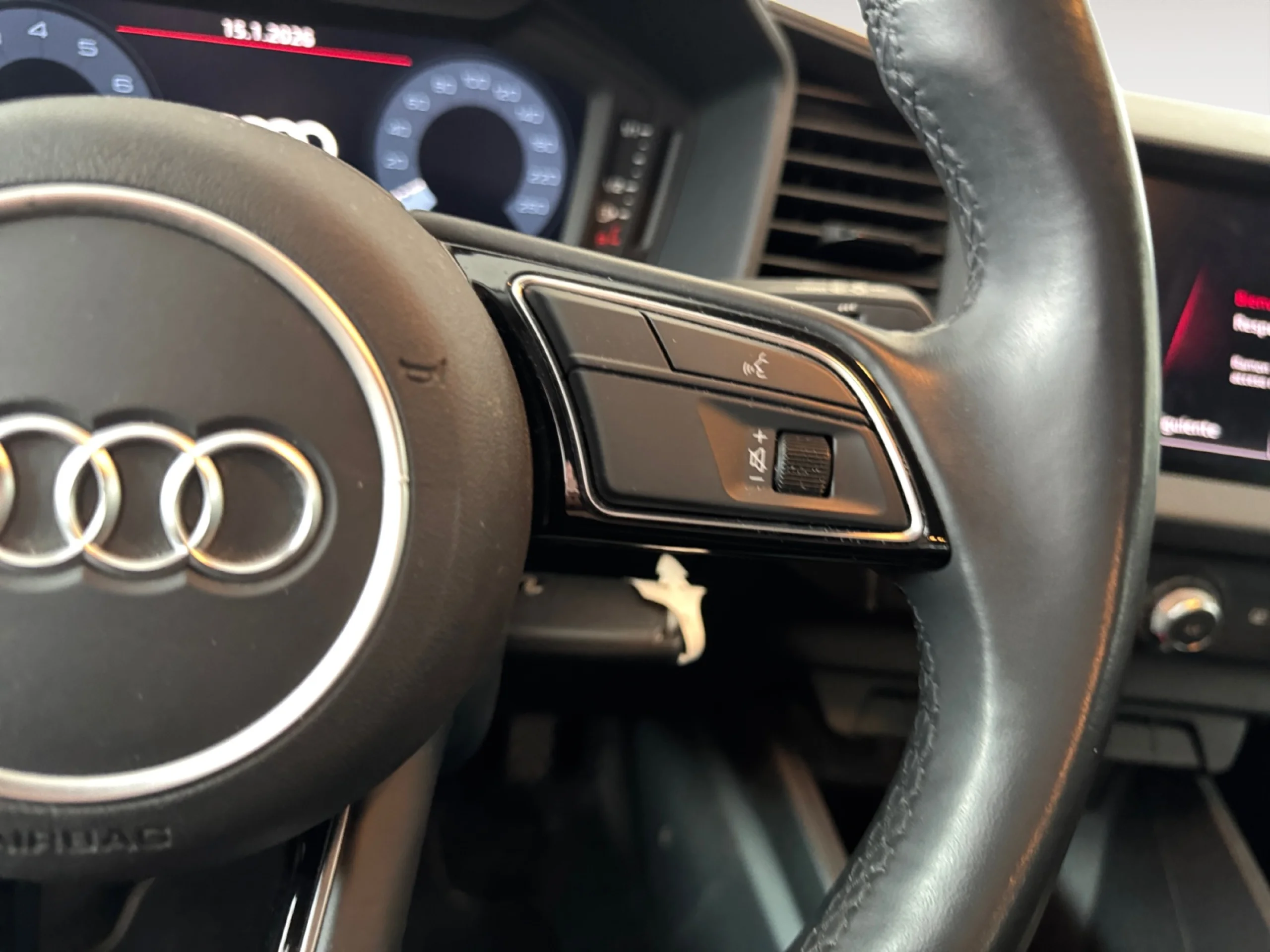 AUDI A1 SPORTBACK 25 TFSI 70KW (95CV) - Foto 12