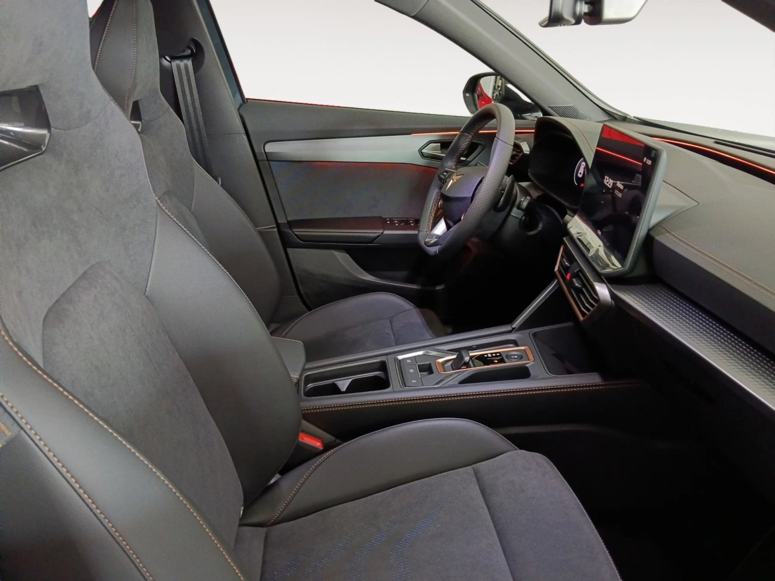 CUPRA FORMENTOR 1.5 ETSI 110KW (150CV) DSG BEYOND MY26.7 - Foto 5