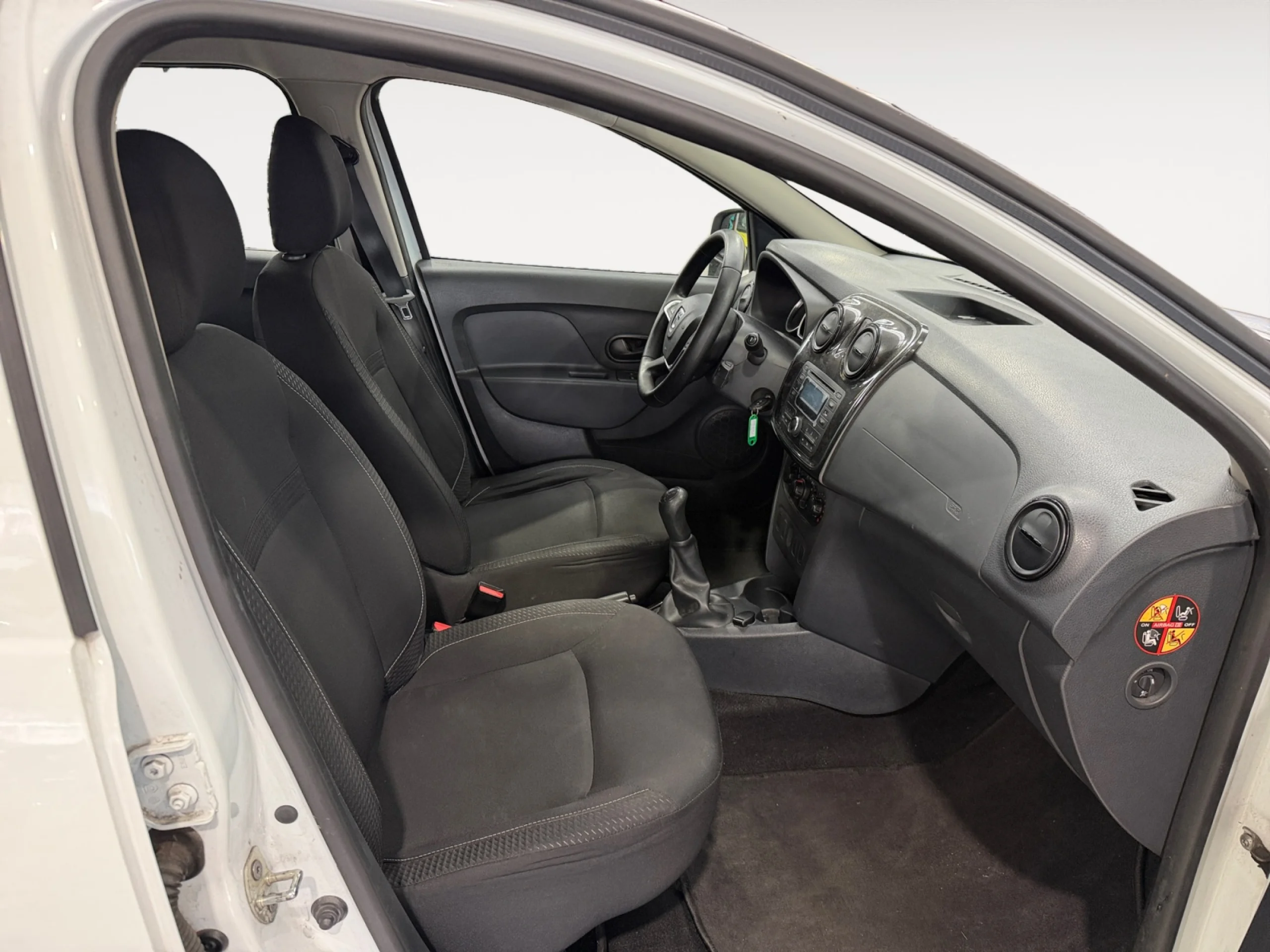 DACIA SANDERO AMBIANCE DCI 55KW (75CV) - Foto 5