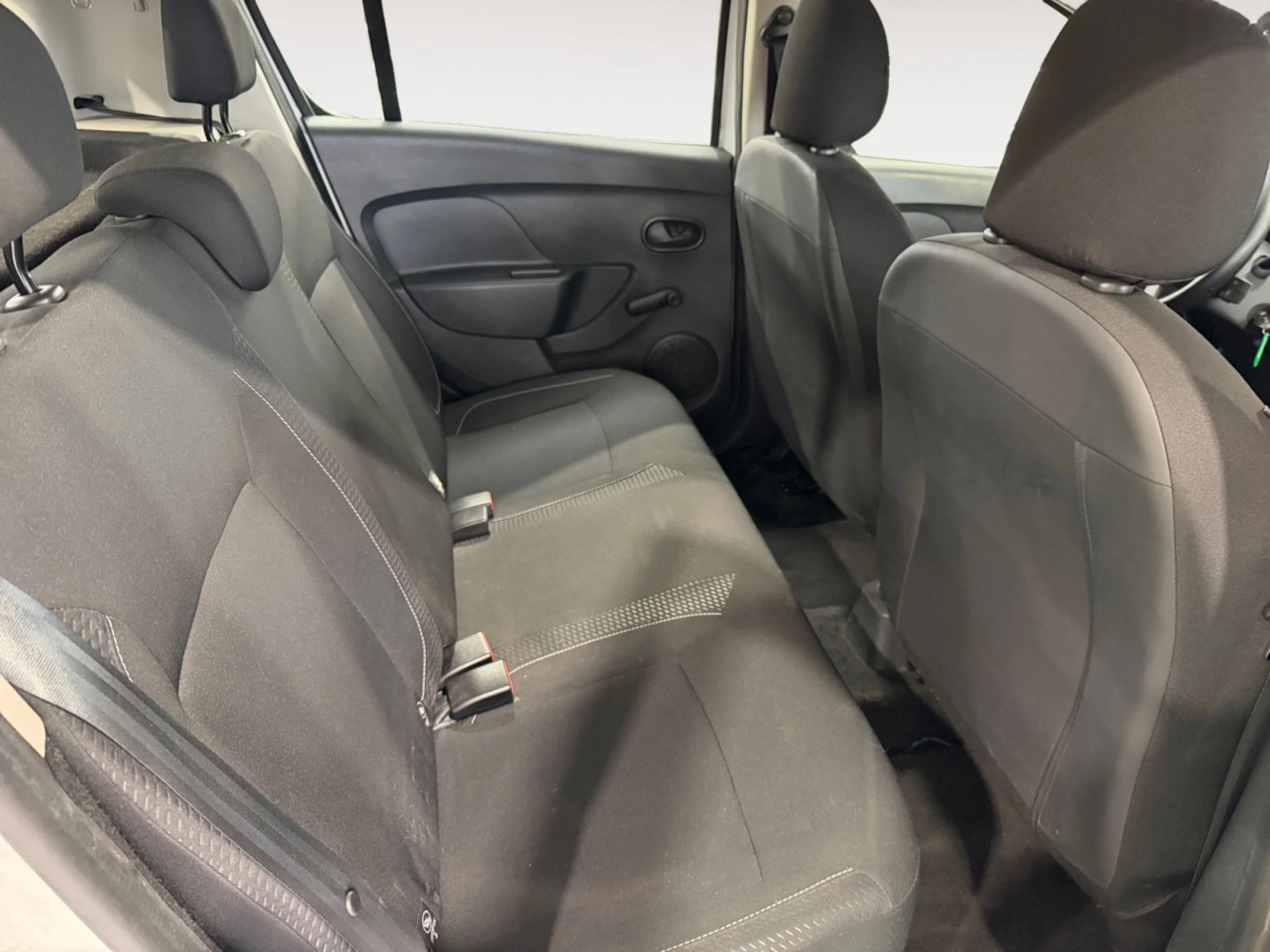 DACIA SANDERO AMBIANCE DCI 55KW (75CV) - Foto 6