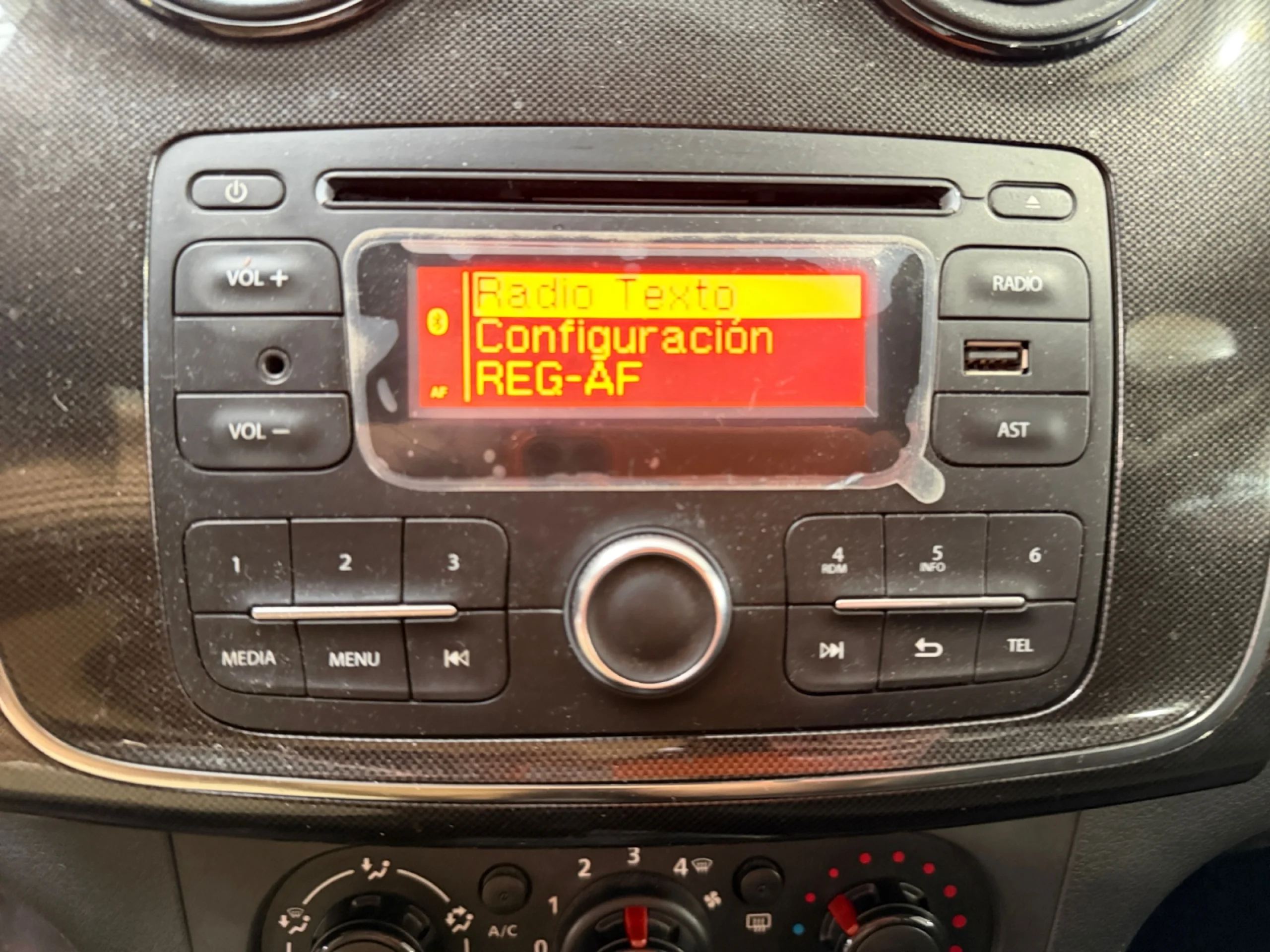 DACIA SANDERO AMBIANCE DCI 55KW (75CV) - Foto 13