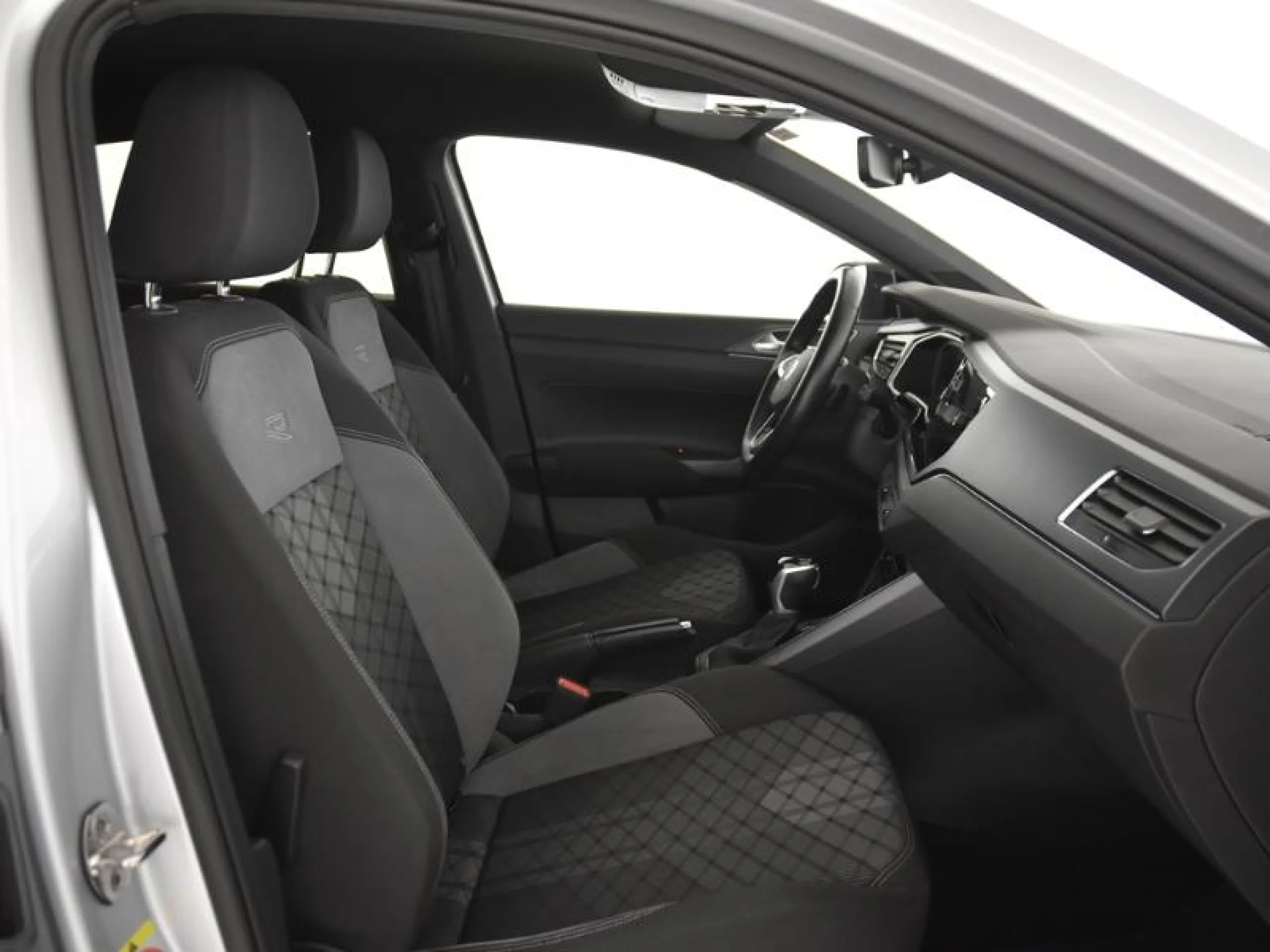 VOLKSWAGEN TAIGO R LINE 1.0 TSI 85KW (115CV) DSG - Foto 5