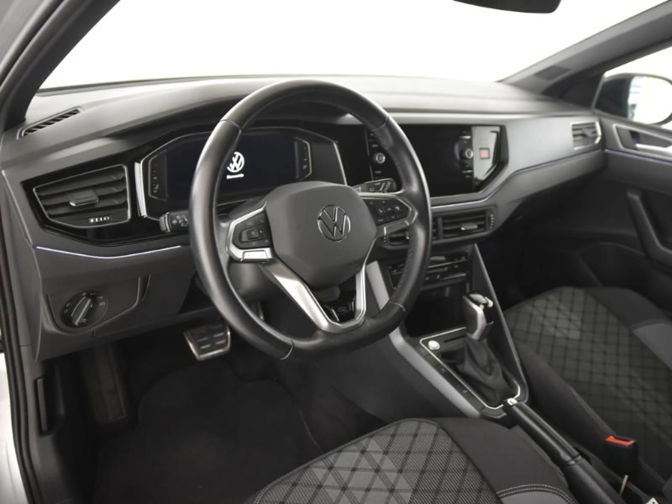 VOLKSWAGEN TAIGO R LINE 1.0 TSI 85KW (115CV) DSG - Foto 9