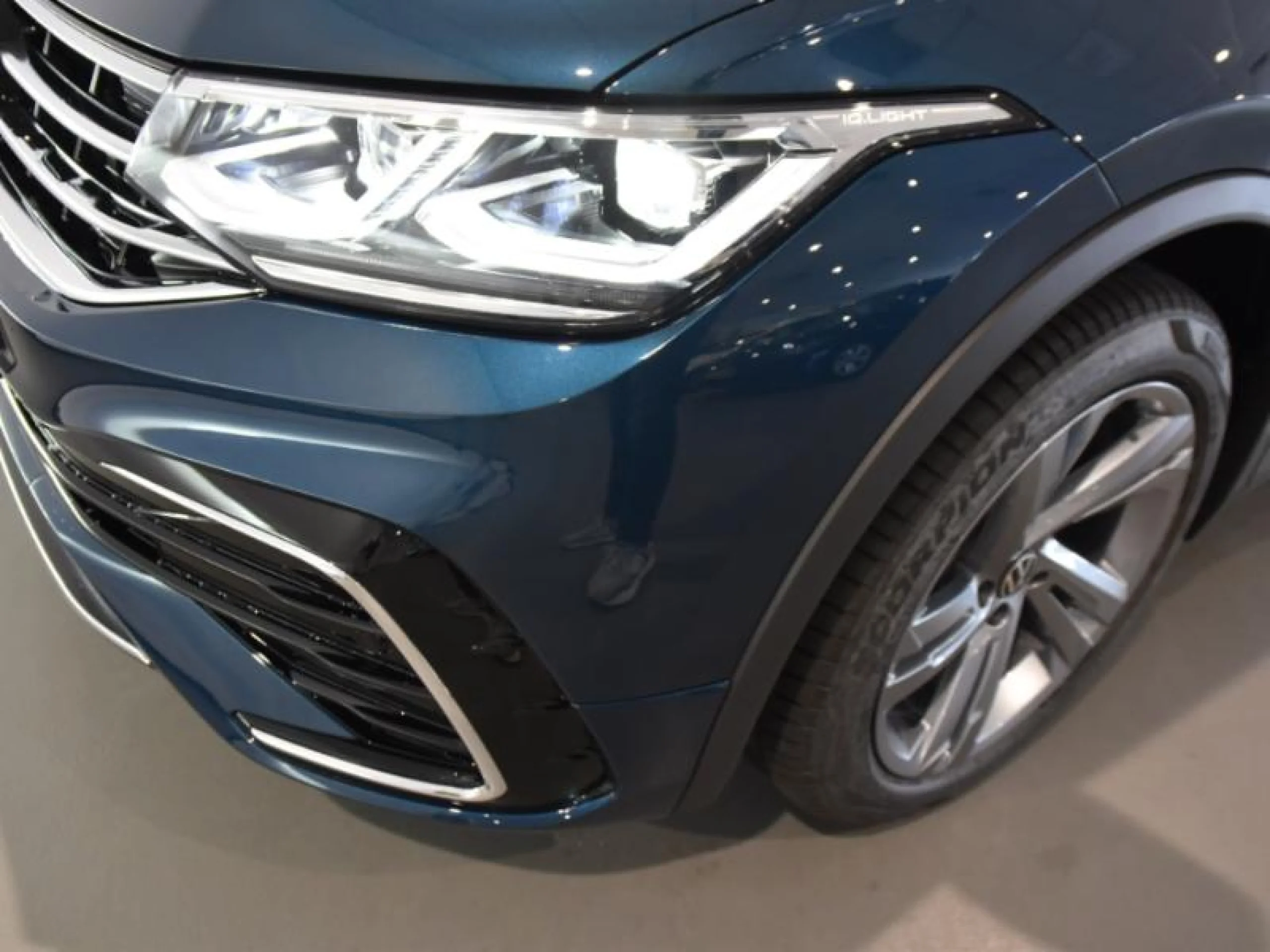 VOLKSWAGEN TIGUAN R LINE 2.0 TDI 110KW (150CV) - Foto 23