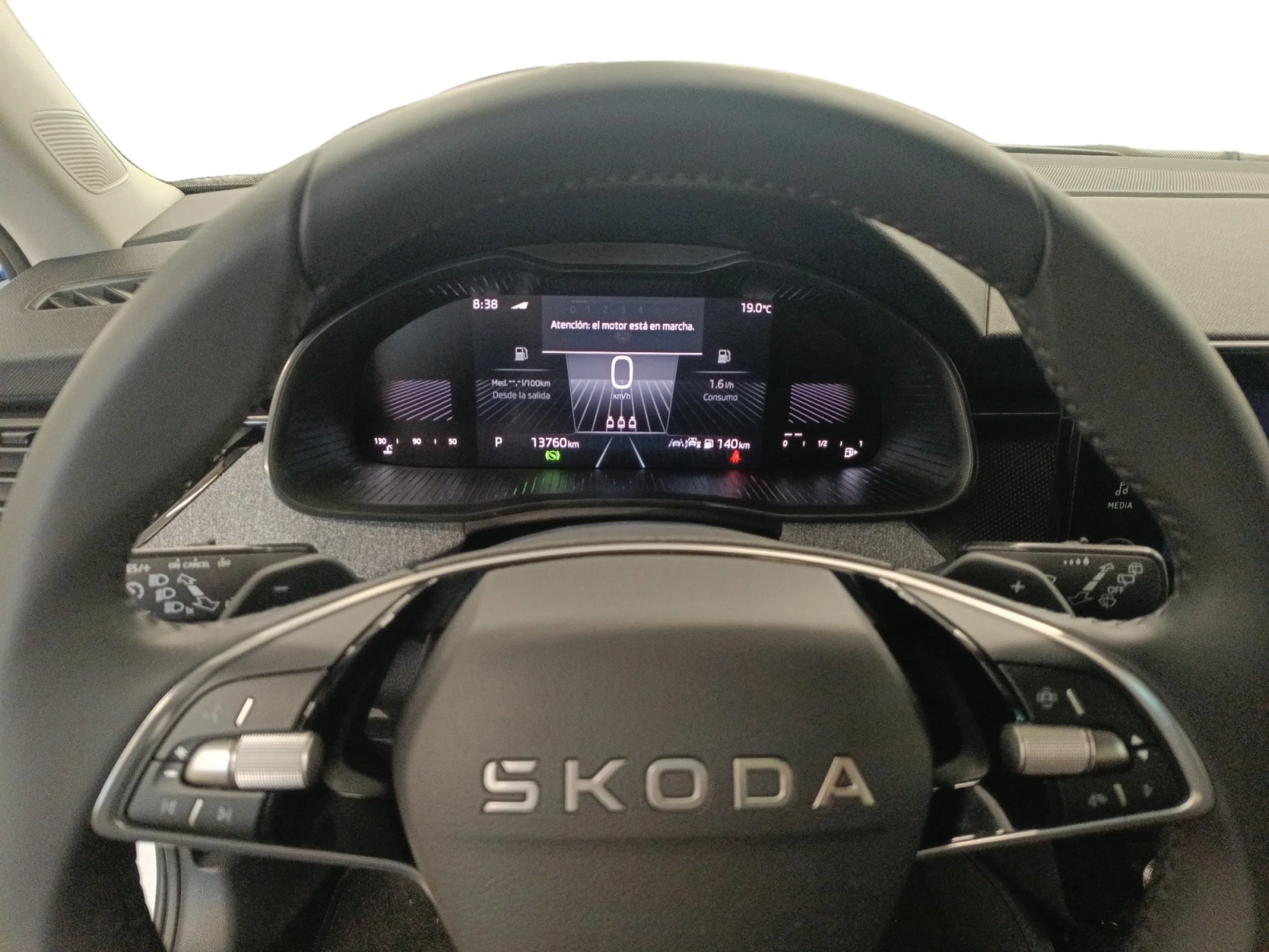 SKODA KAMIQ 1.0 TSI 85KW (115CV) DSG SELECTION - Foto 9