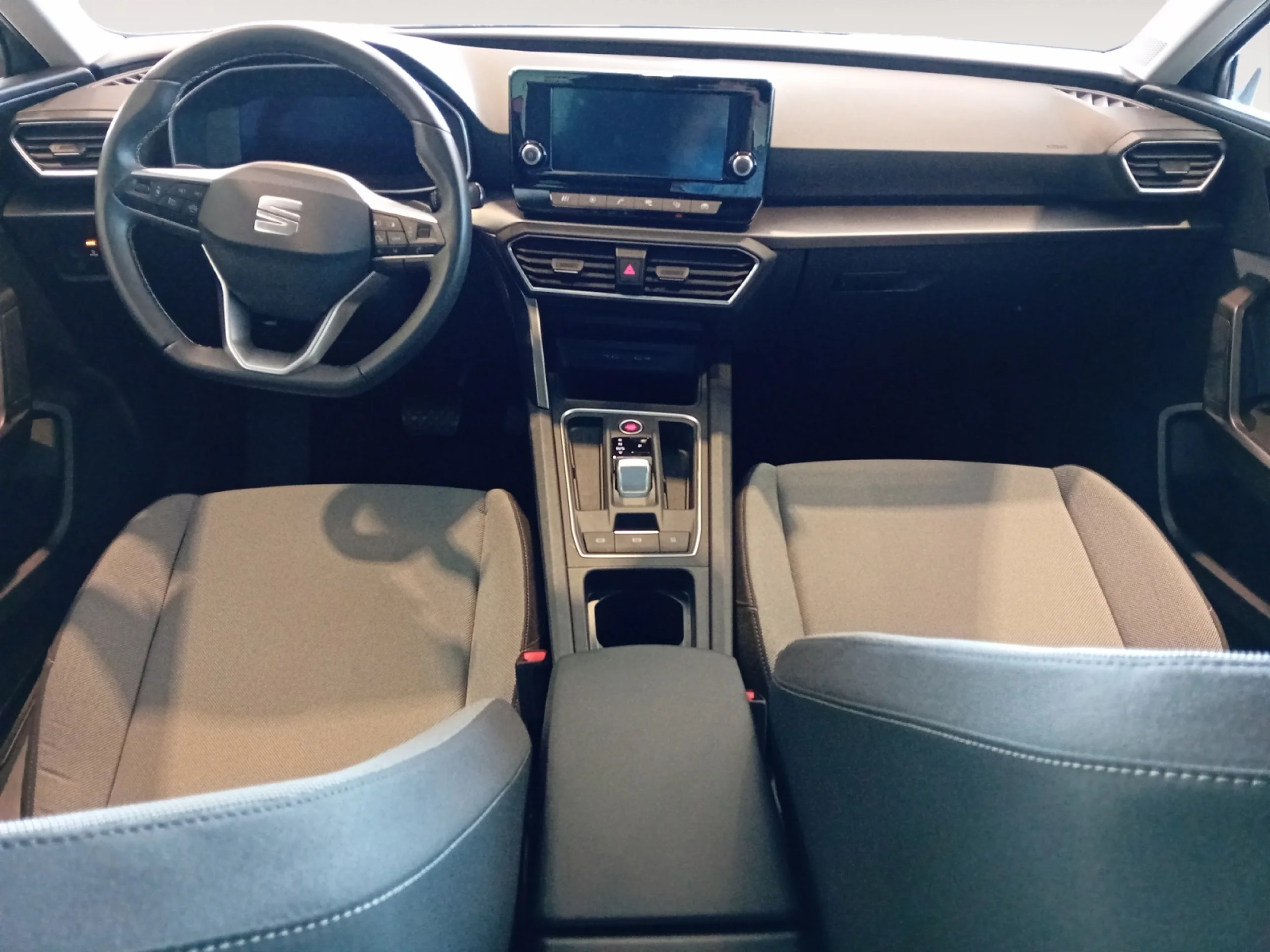 SEAT LEON 1.5 ETSI 110KW DSG S&S STYLE SPECIAL ED - Foto 4