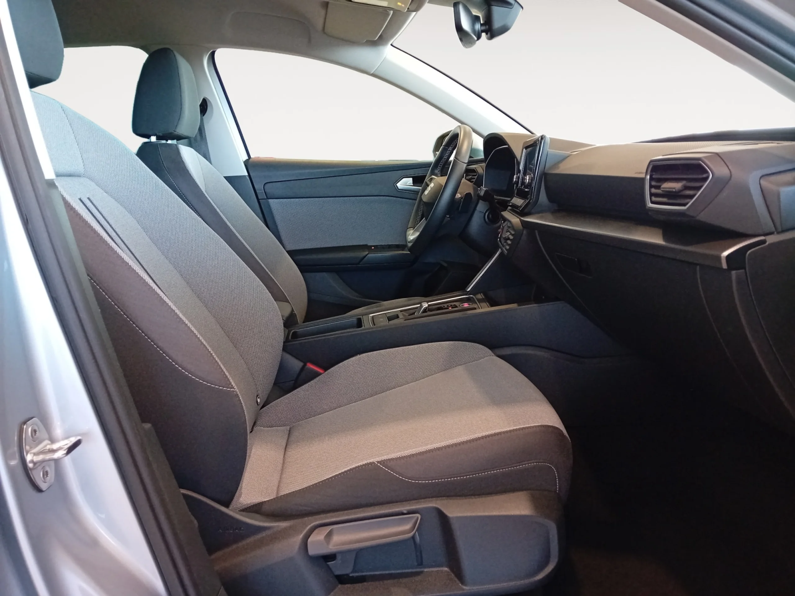 SEAT LEON 1.5 ETSI 110KW DSG S&S STYLE SPECIAL ED - Foto 5