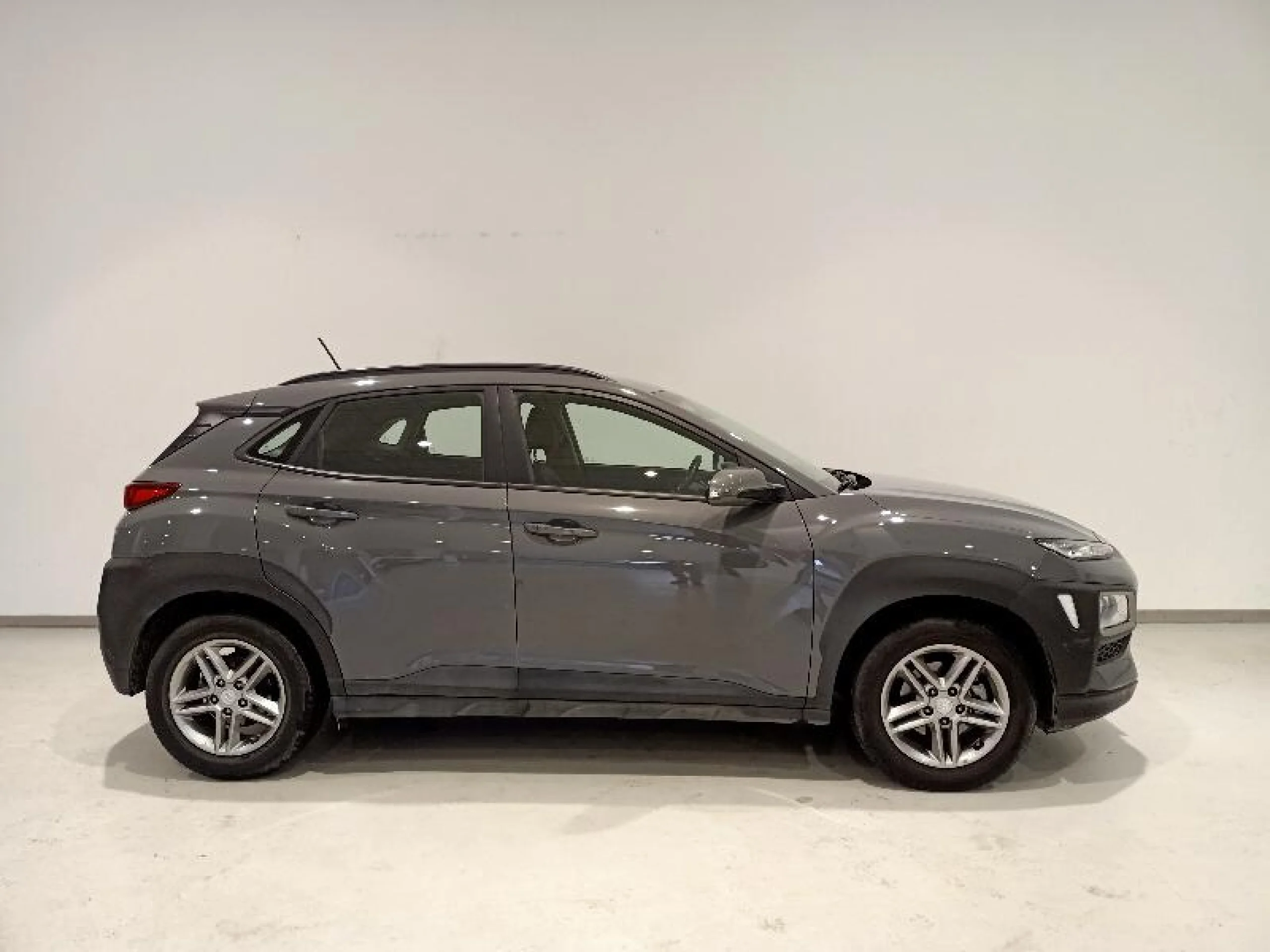 HYUNDAI KONA 1.0 TGDI KLASS 4X2 - Foto 3