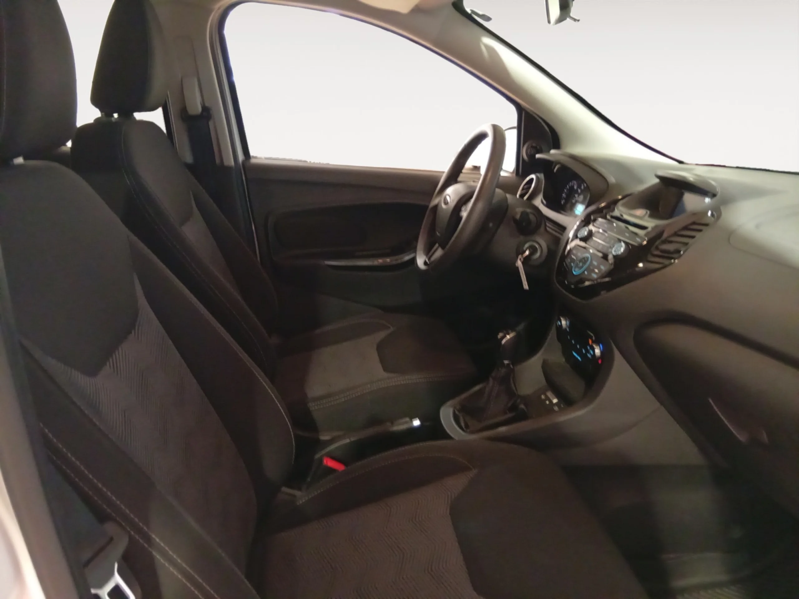FORD Ka+ 1.2 TI VCT - Foto 5