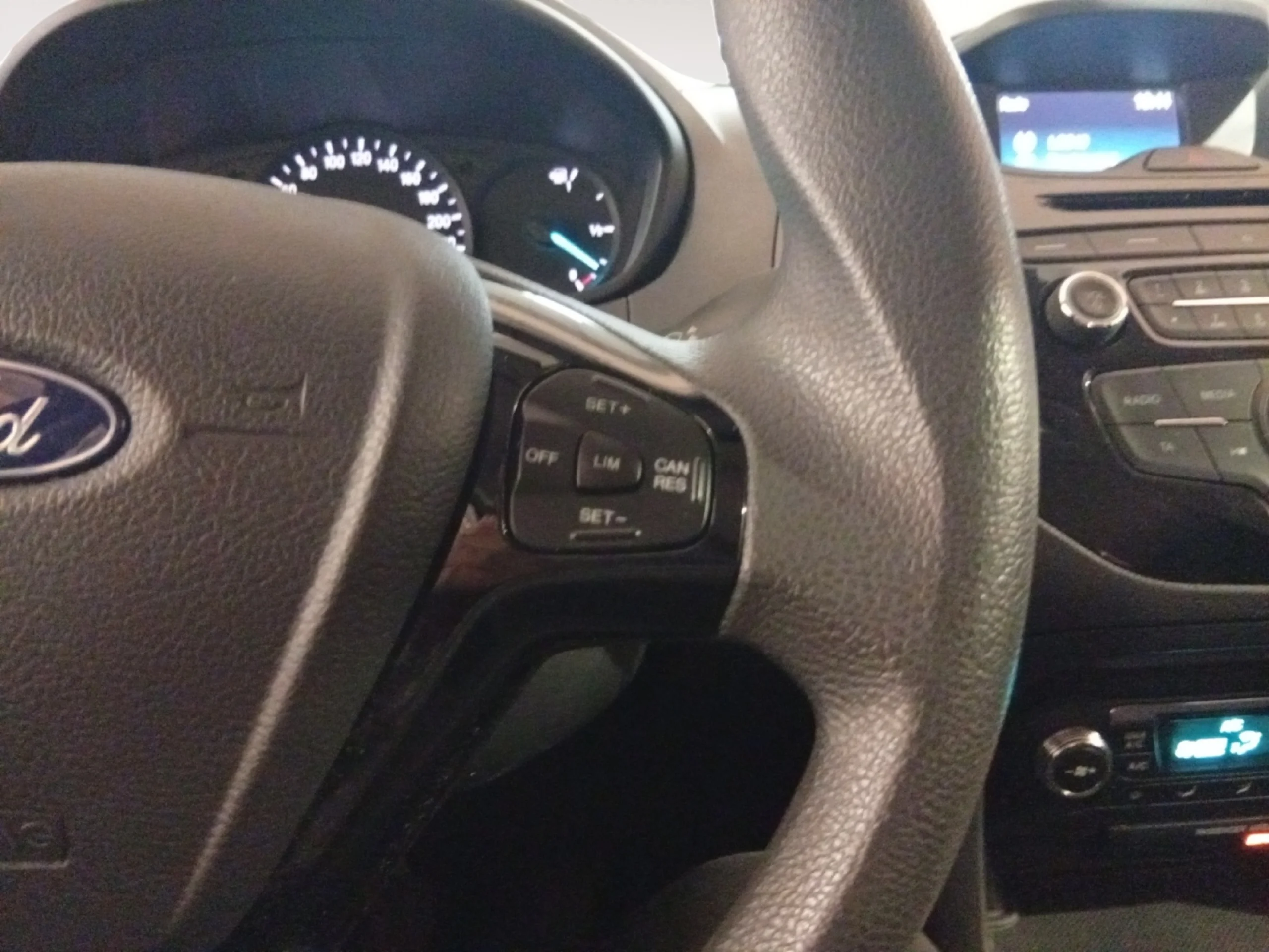 FORD Ka+ 1.2 TI VCT - Foto 12