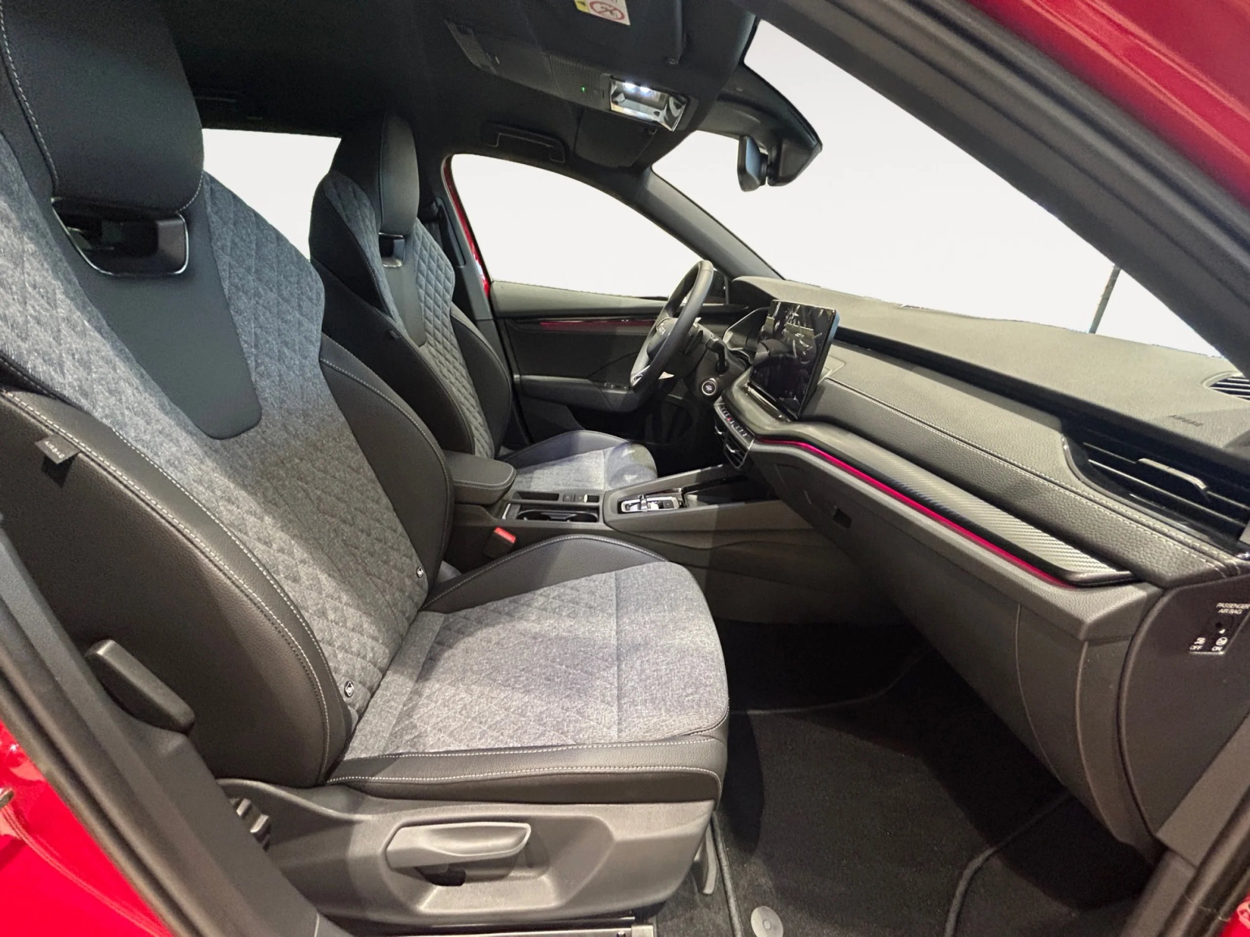 SKODA OCTAVIA COMBI 1.5 TSI 110KW DSG M HEV SPORTLINE - Foto 5