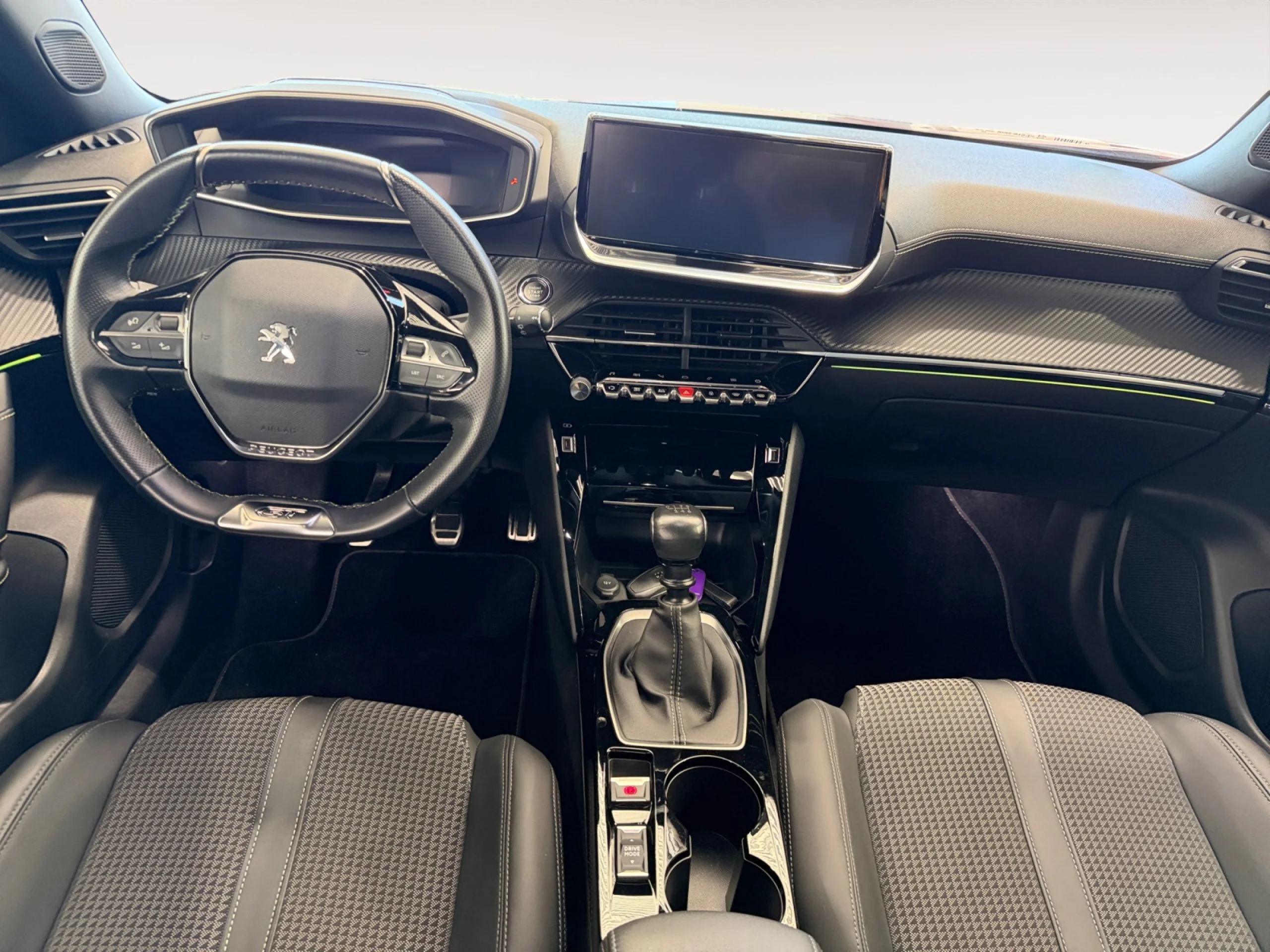 PEUGEOT 2008 GT LINE PURETECH 130 S&S BVM6 - Foto 4