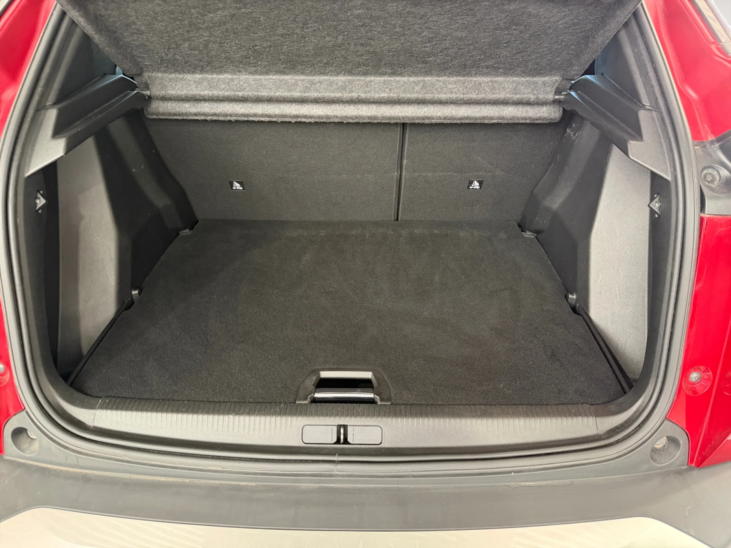 PEUGEOT 2008 GT LINE PURETECH 130 S&S BVM6 - Foto 7