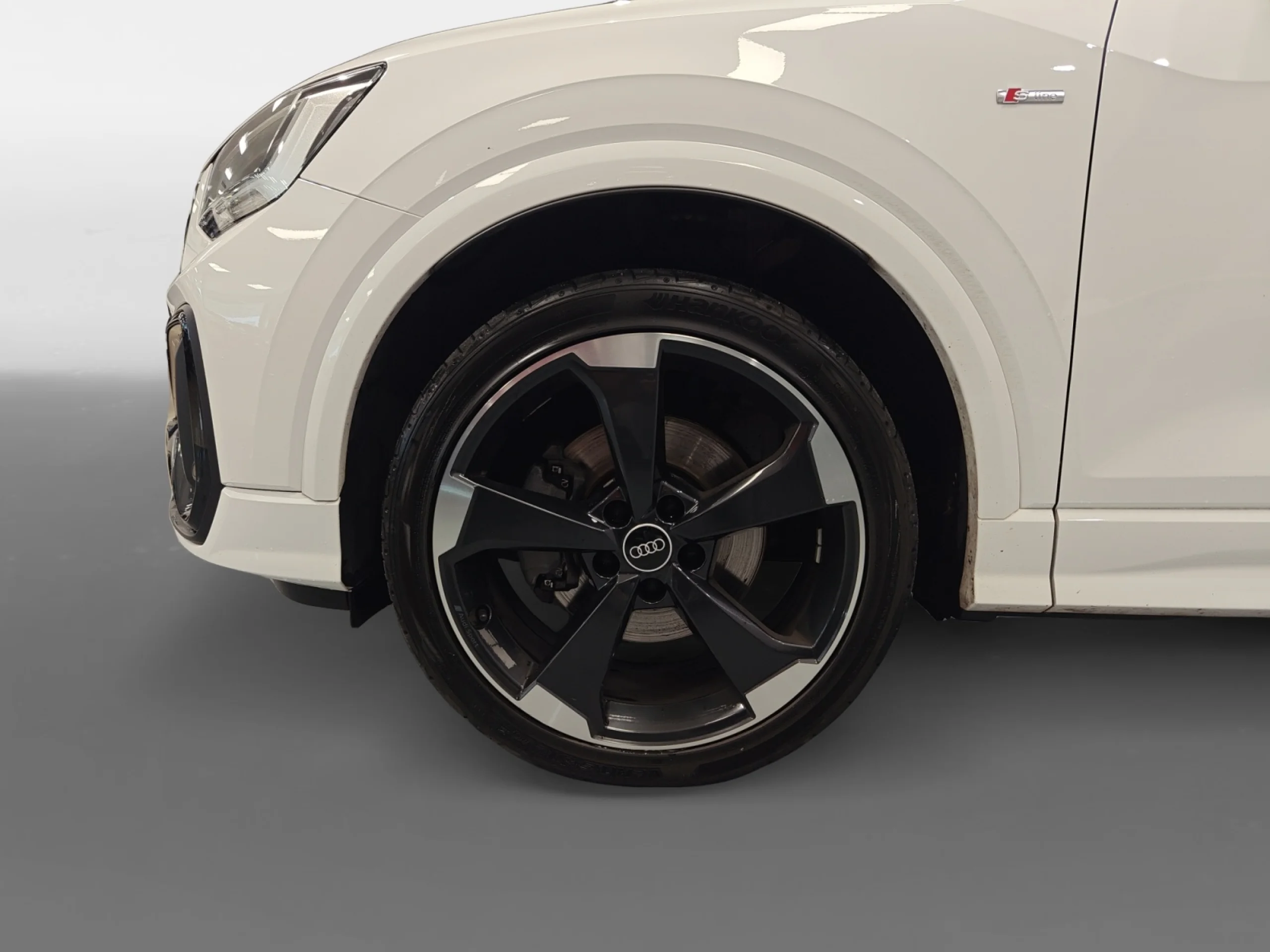 AUDI Q2 S LINE 35 TFSI 110KW (150CV) - Foto 8