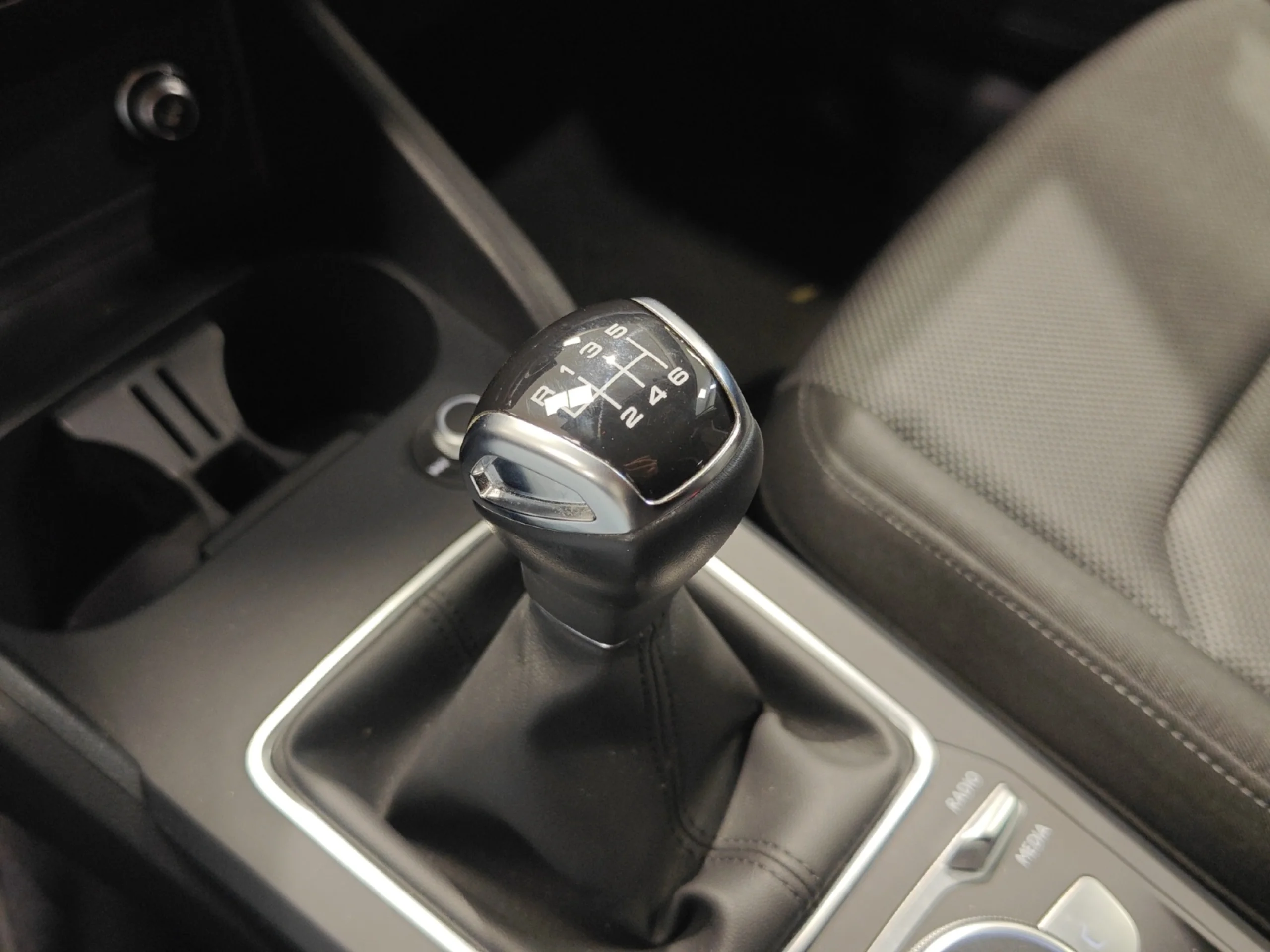 AUDI Q2 S LINE 35 TFSI 110KW (150CV) - Foto 17