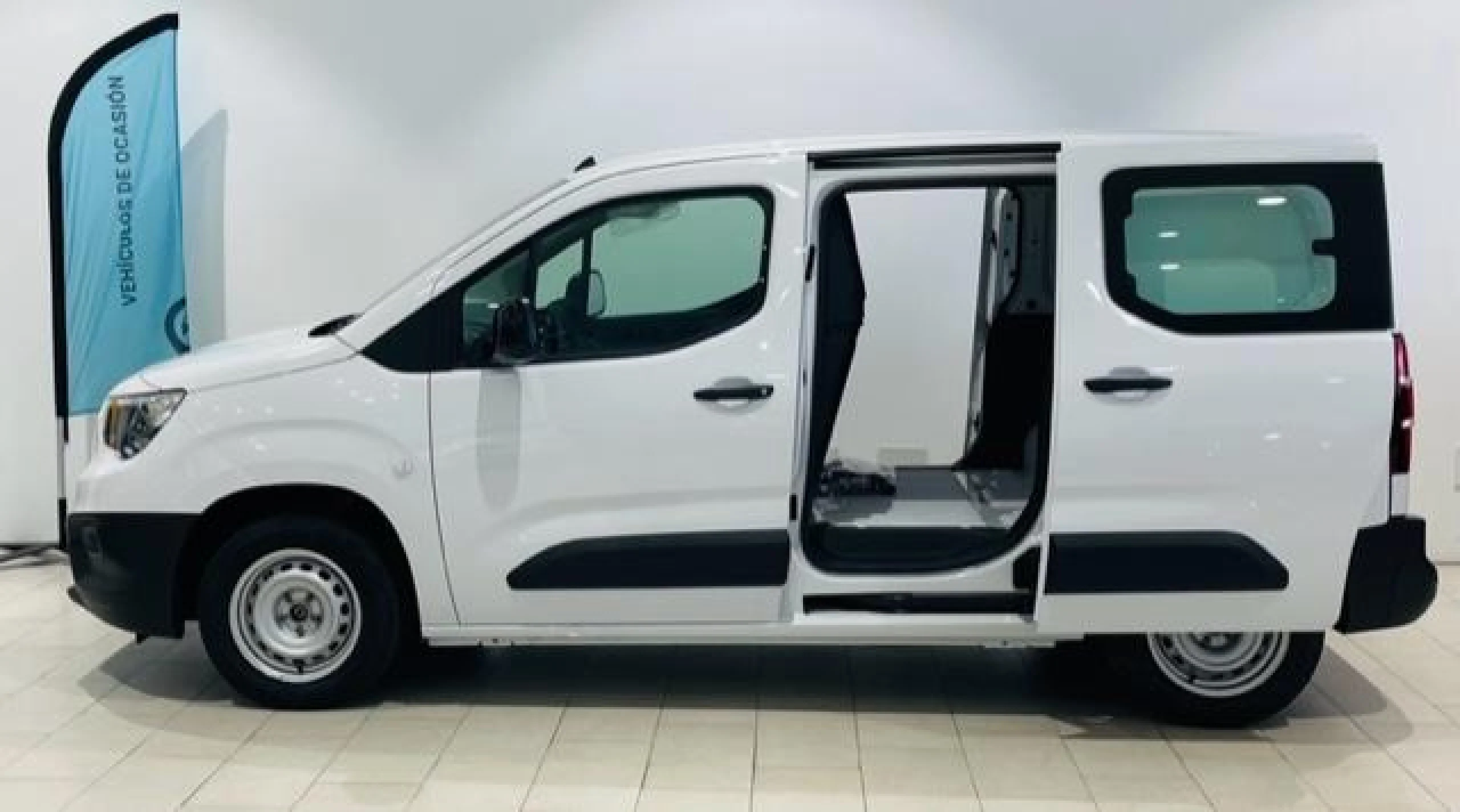 OPEL COMERCIALES COMBO COMBO CARGO L 650KG DIESEL 1.5 100HP S/S MT E6.4 - Foto 3