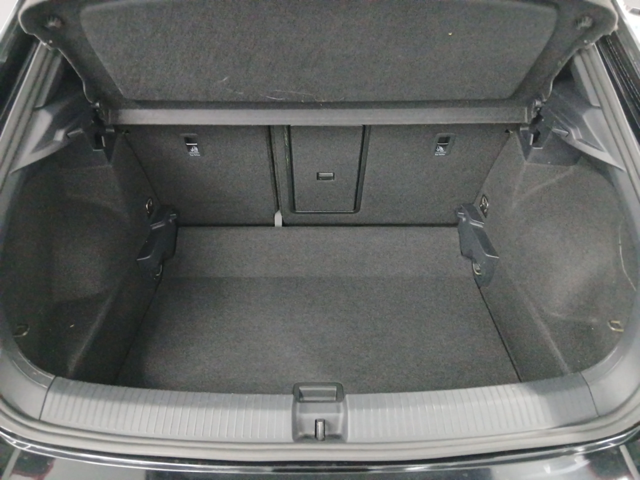 VOLKSWAGEN T ROC R LINE 1.5 TSI 110KW (150CV) DSG - Foto 7