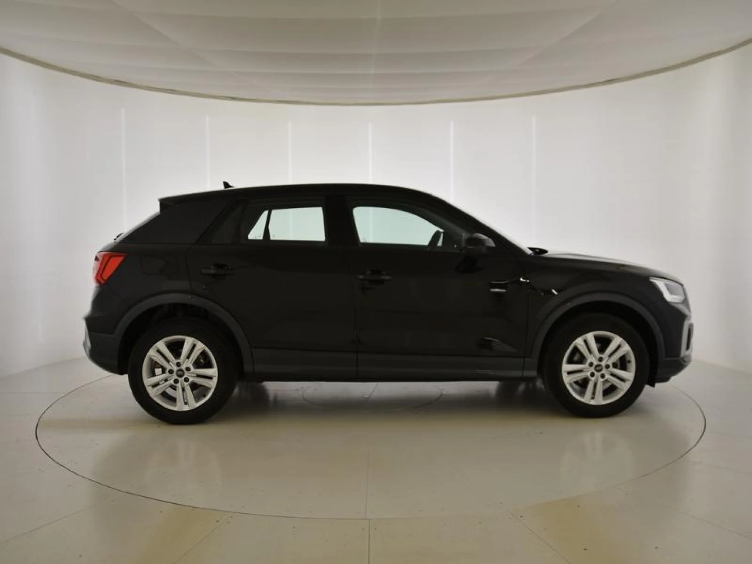 AUDI Q2 ADVANCED 30 TFSI 85KW (116CV) - Foto 3