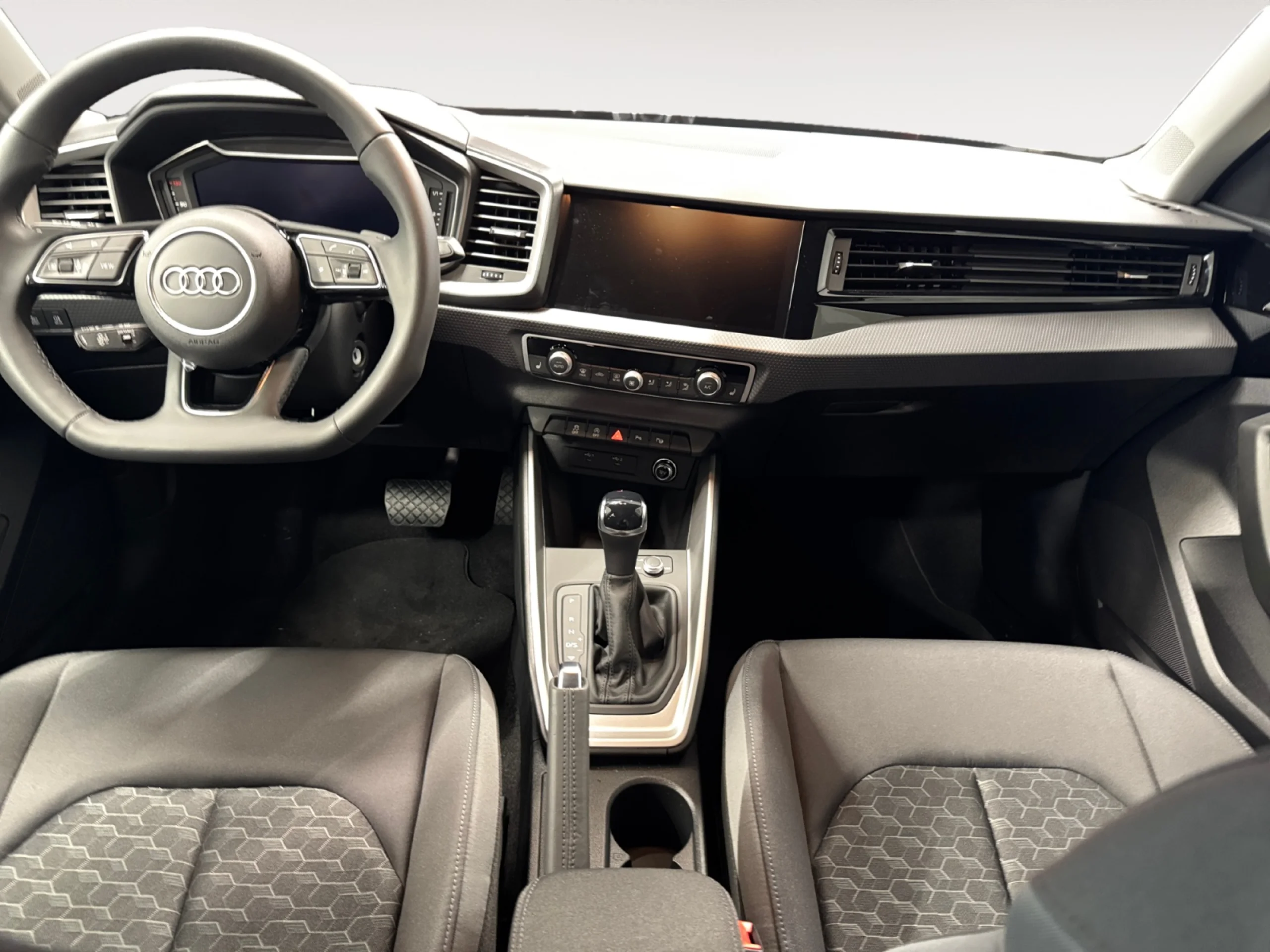 AUDI A1 SPORTBACK ADRENAL BLACK 30TFSI 85KW S TR - Foto 4