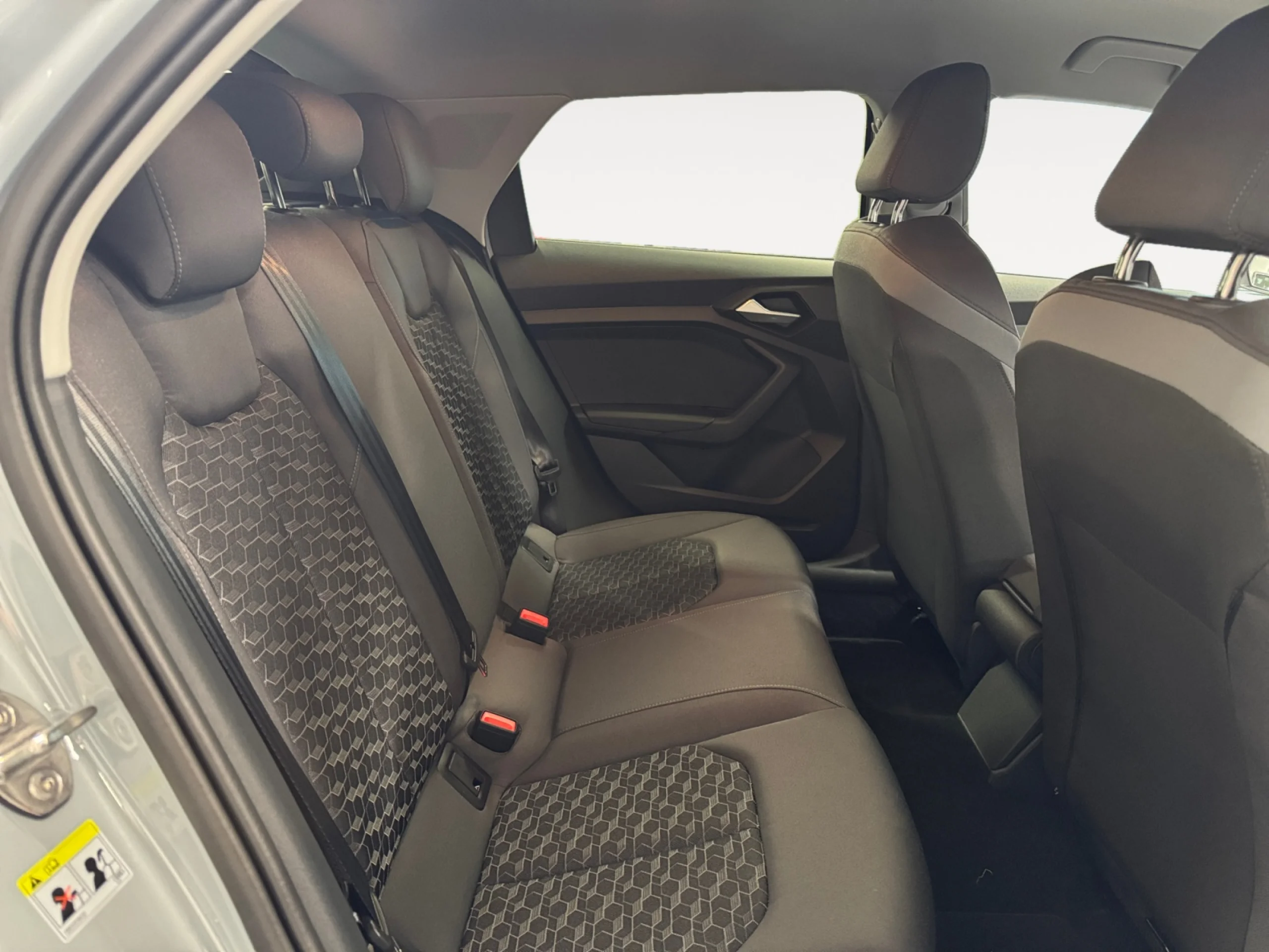 AUDI A1 SPORTBACK ADRENAL BLACK 30TFSI 85KW S TR - Foto 6