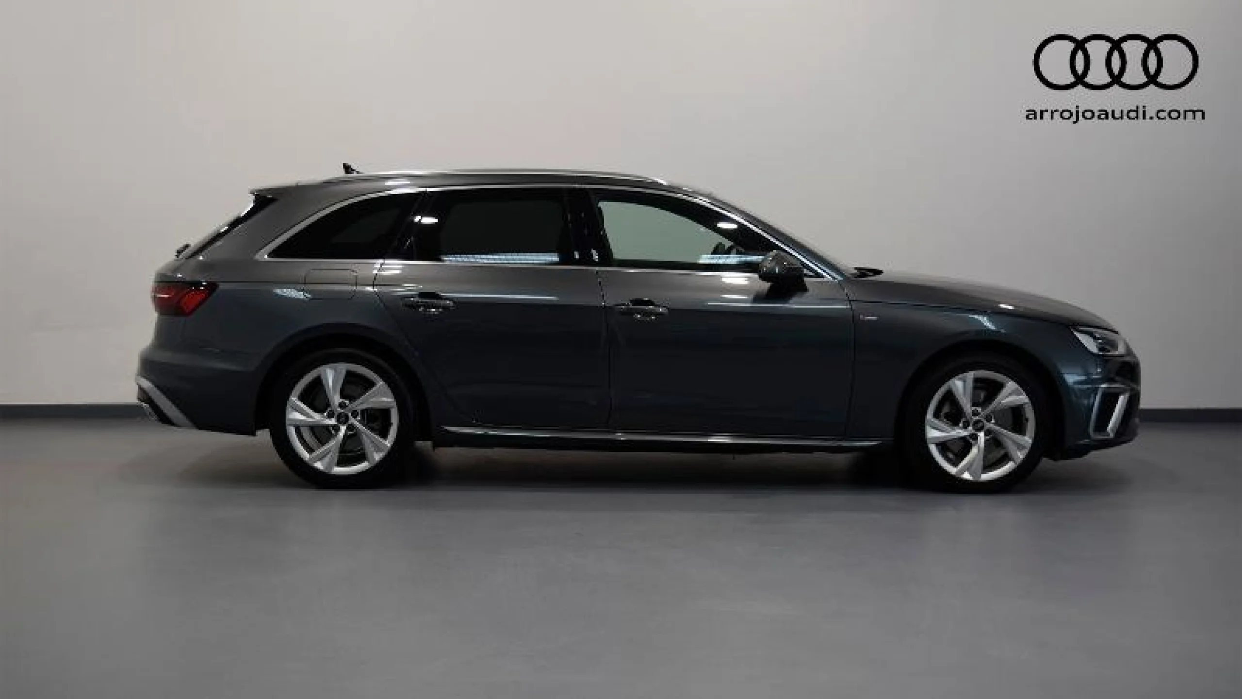 AUDI A4 AVANT S LINE 35 TFSI 110KW S TRONIC - Foto 3
