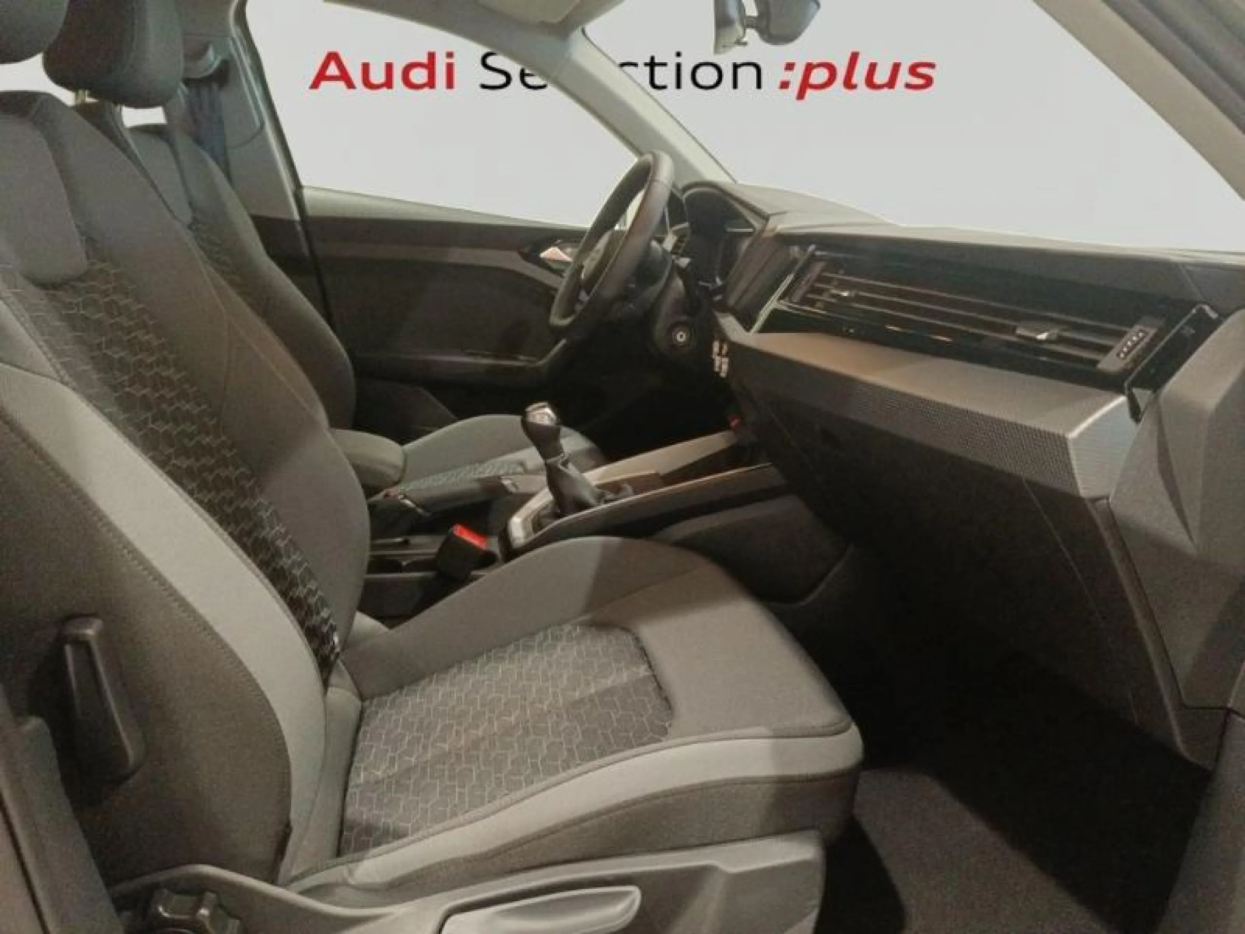 AUDI A1 SPORTBACK ADRENALIN 30 TFSI 85KW S TRON - Foto 8