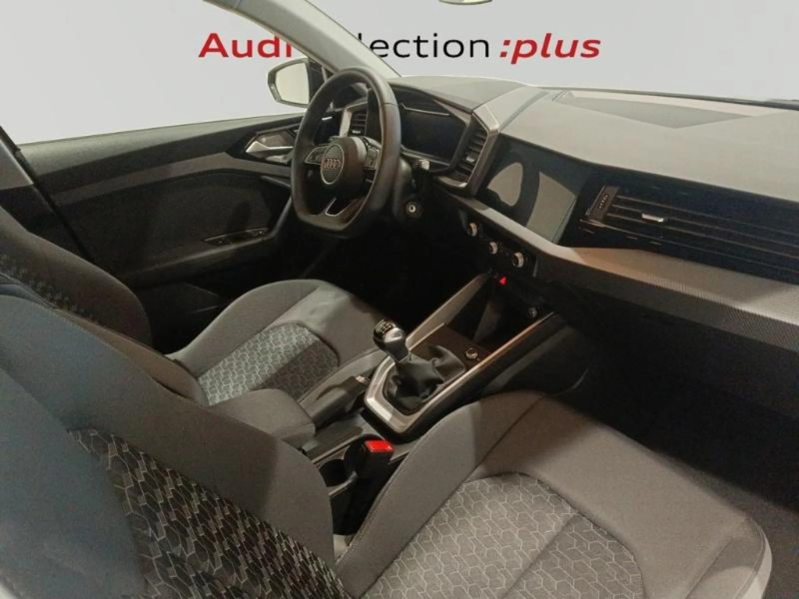 AUDI A1 SPORTBACK ADRENALIN 30 TFSI 85KW S TRON - Foto 9