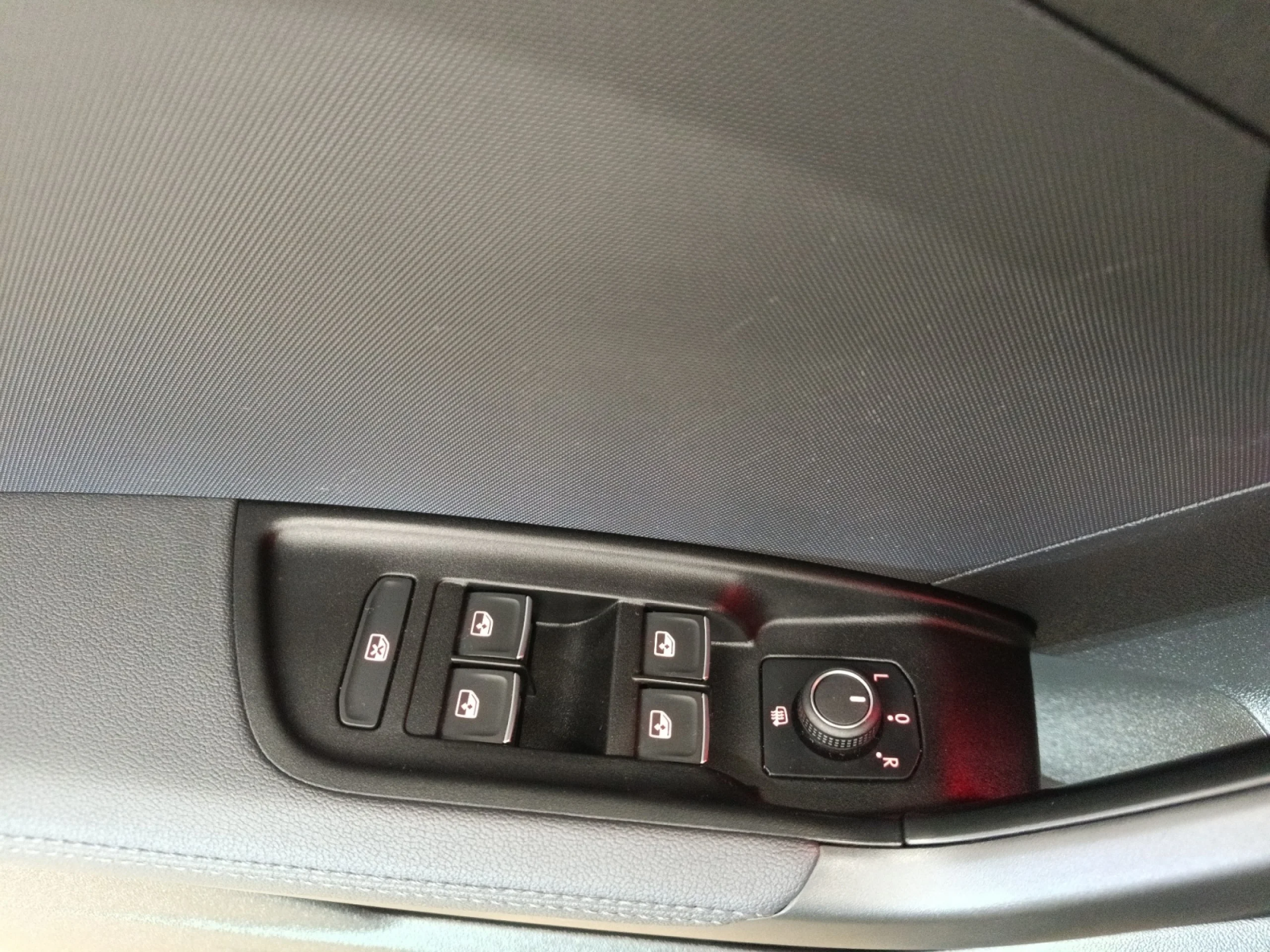 AUDI A1 SPORTBACK ADRENALIN 30 TFSI 85KW S TRON - Foto 12