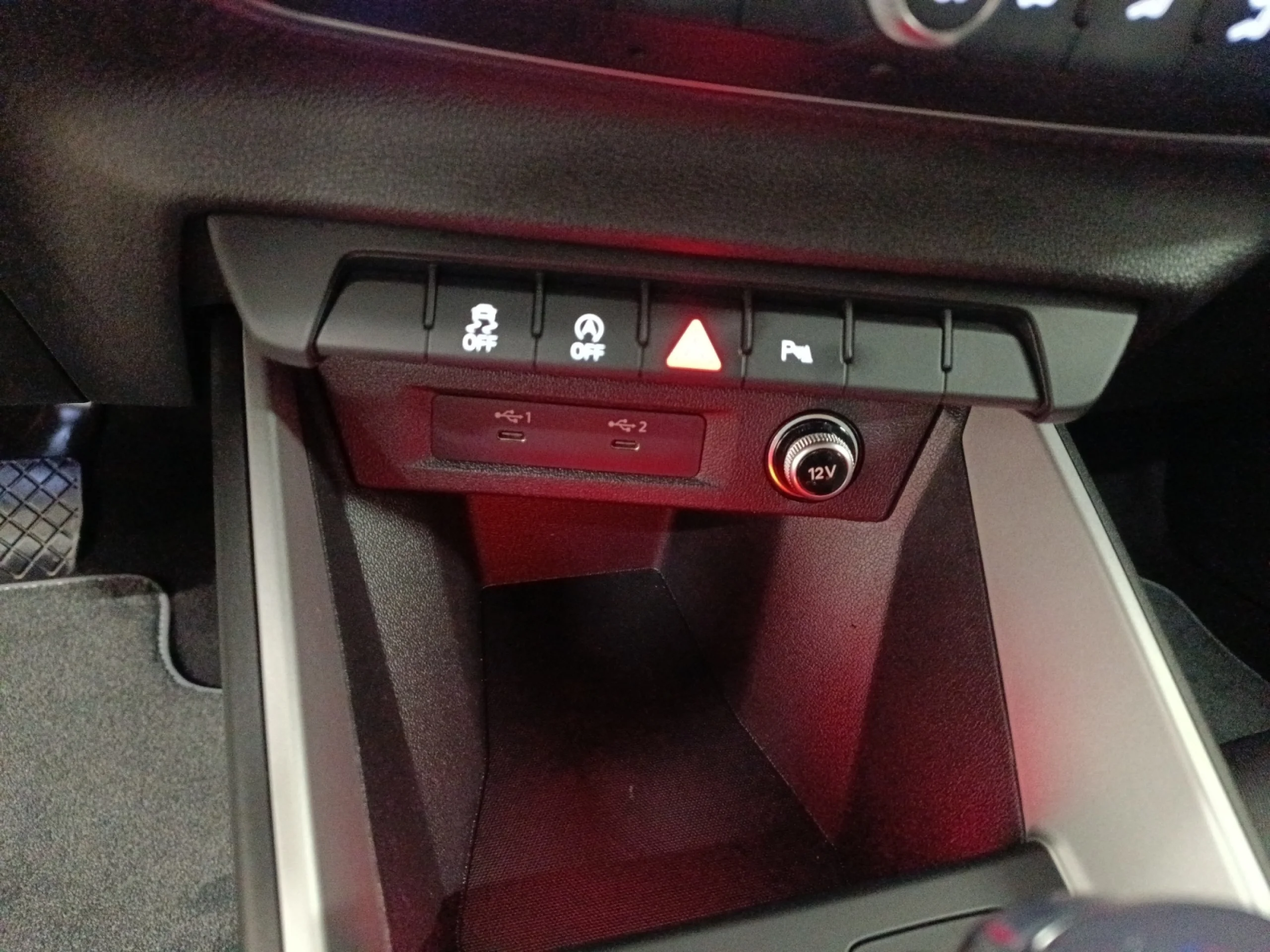 AUDI A1 SPORTBACK ADRENALIN 30 TFSI 85KW S TRON - Foto 13