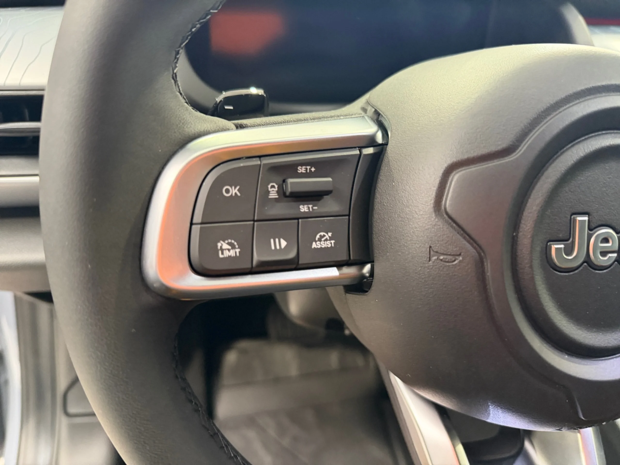 JEEP AVENGER 1.2 EHYBRID 4XE 145CV T. NORTH FACE - Foto 11