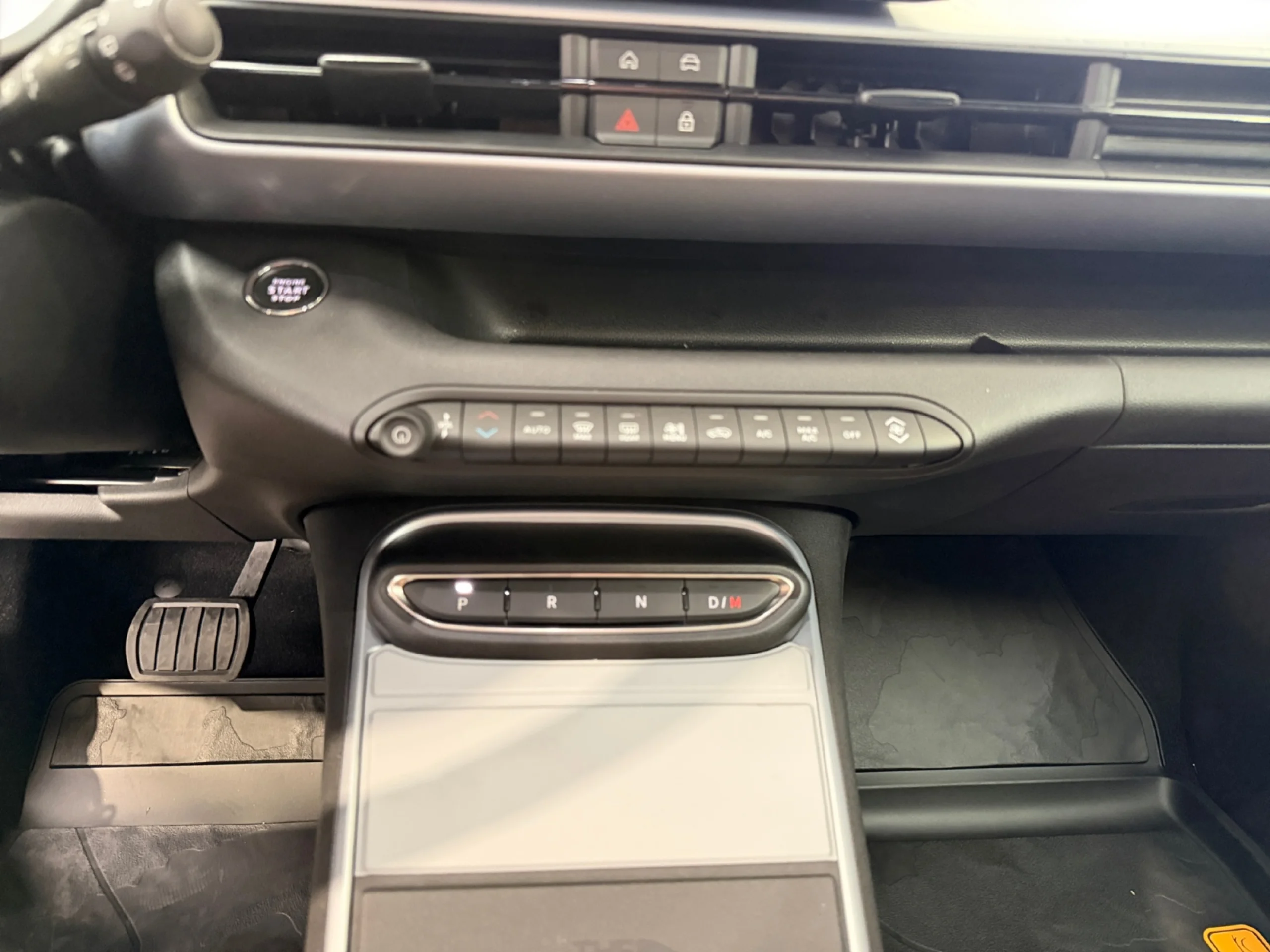 JEEP AVENGER 1.2 EHYBRID 4XE 145CV T. NORTH FACE - Foto 20