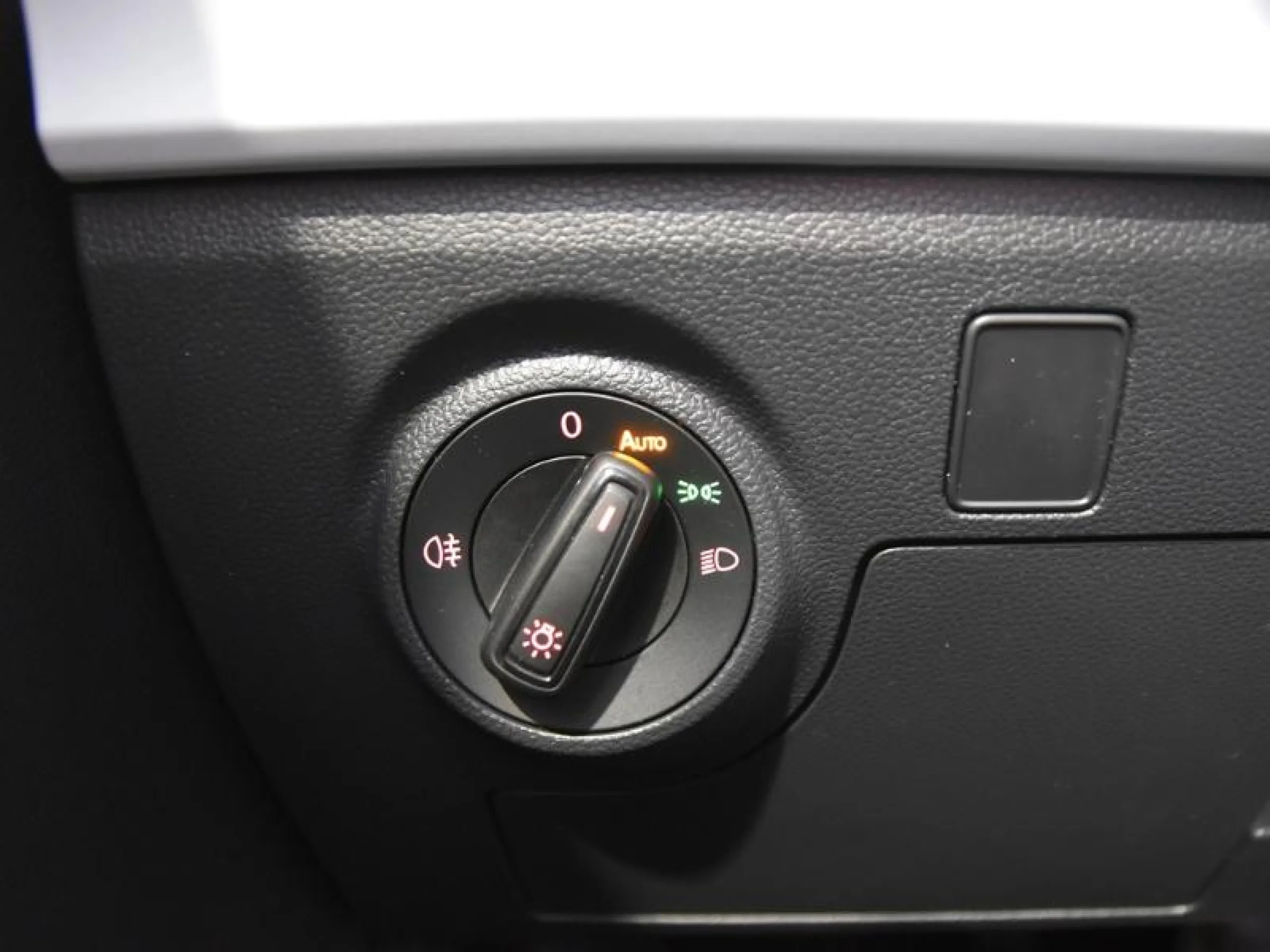 SEAT ARONA 1.0 TSI 85KW STYLE SPECIAL EDITION - Foto 16