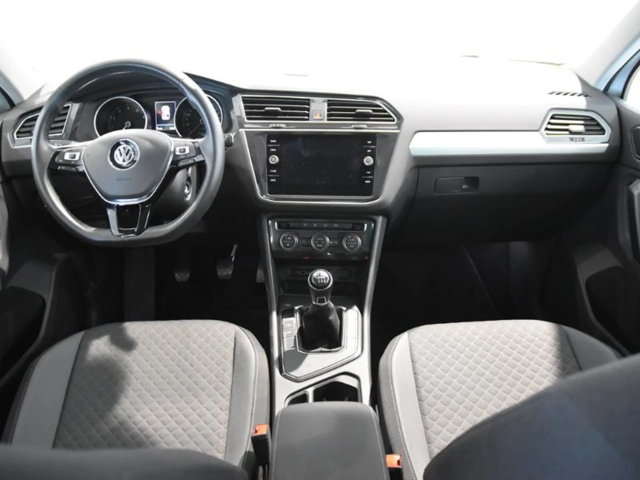 VOLKSWAGEN TIGUAN ADVANCE 1.5 TSI 110KW (150CV) - Foto 4