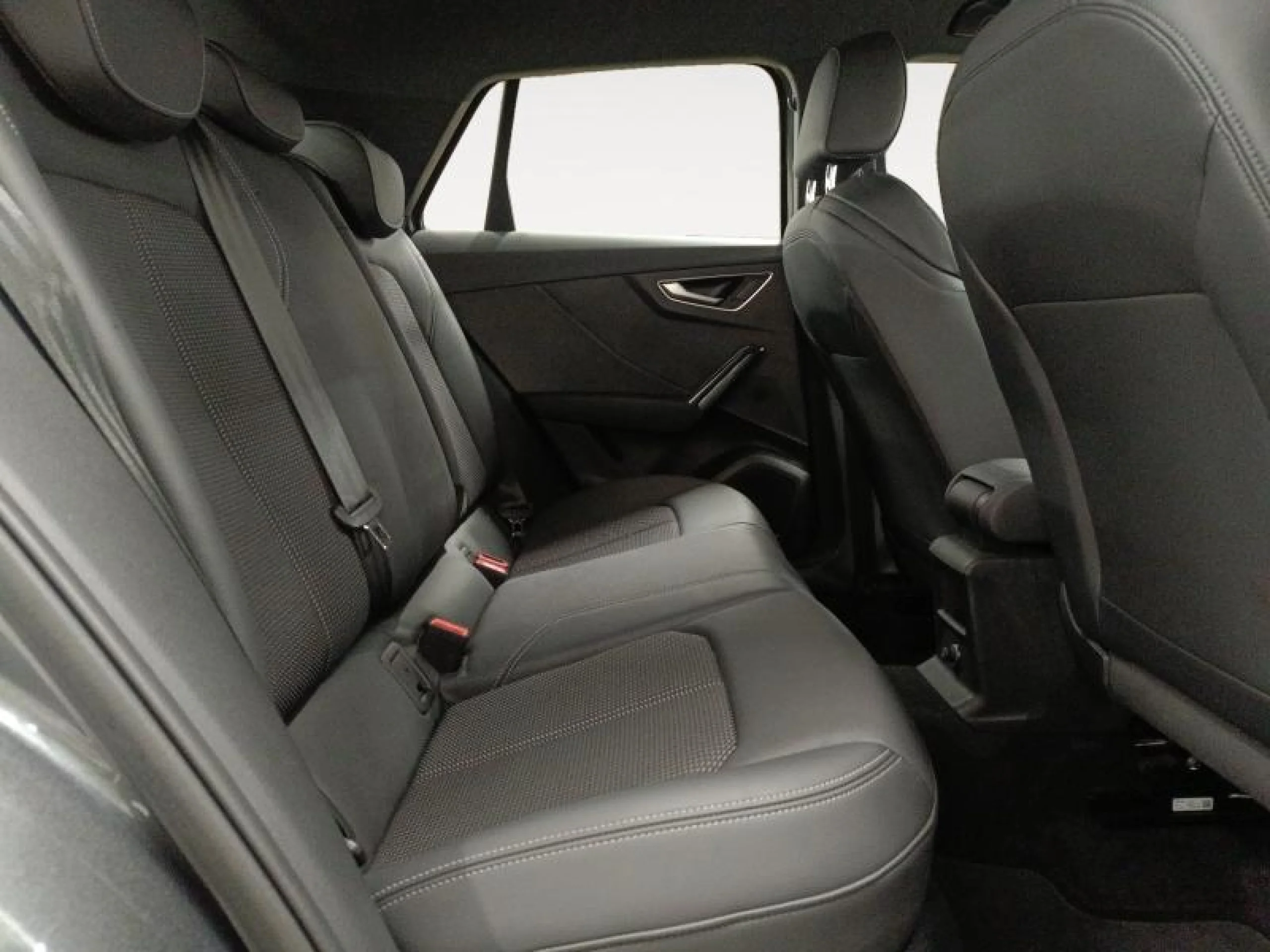 AUDI Q2 ADRENALIN 35 TDI 110KW (150CV) S TRONIC - Foto 9