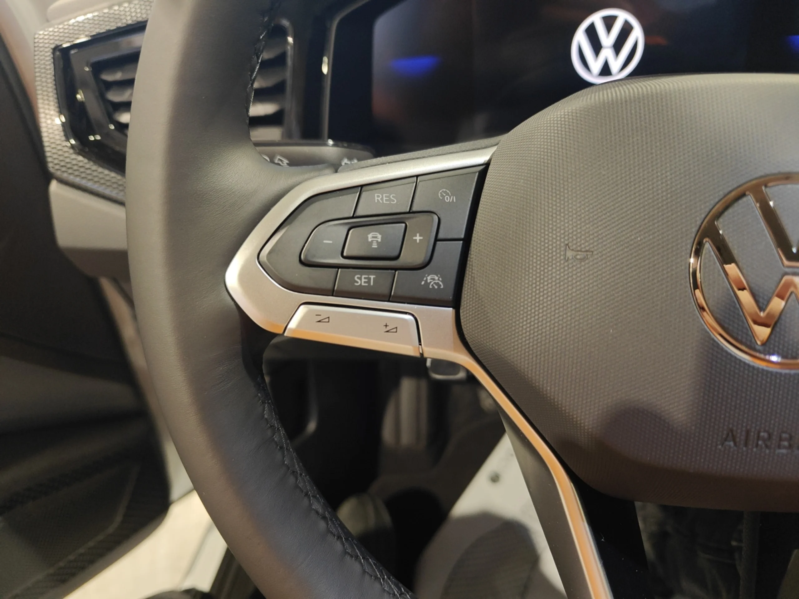 VOLKSWAGEN TAIGO TAIGO 1.0 TSI 70KW (95CV) - Foto 11