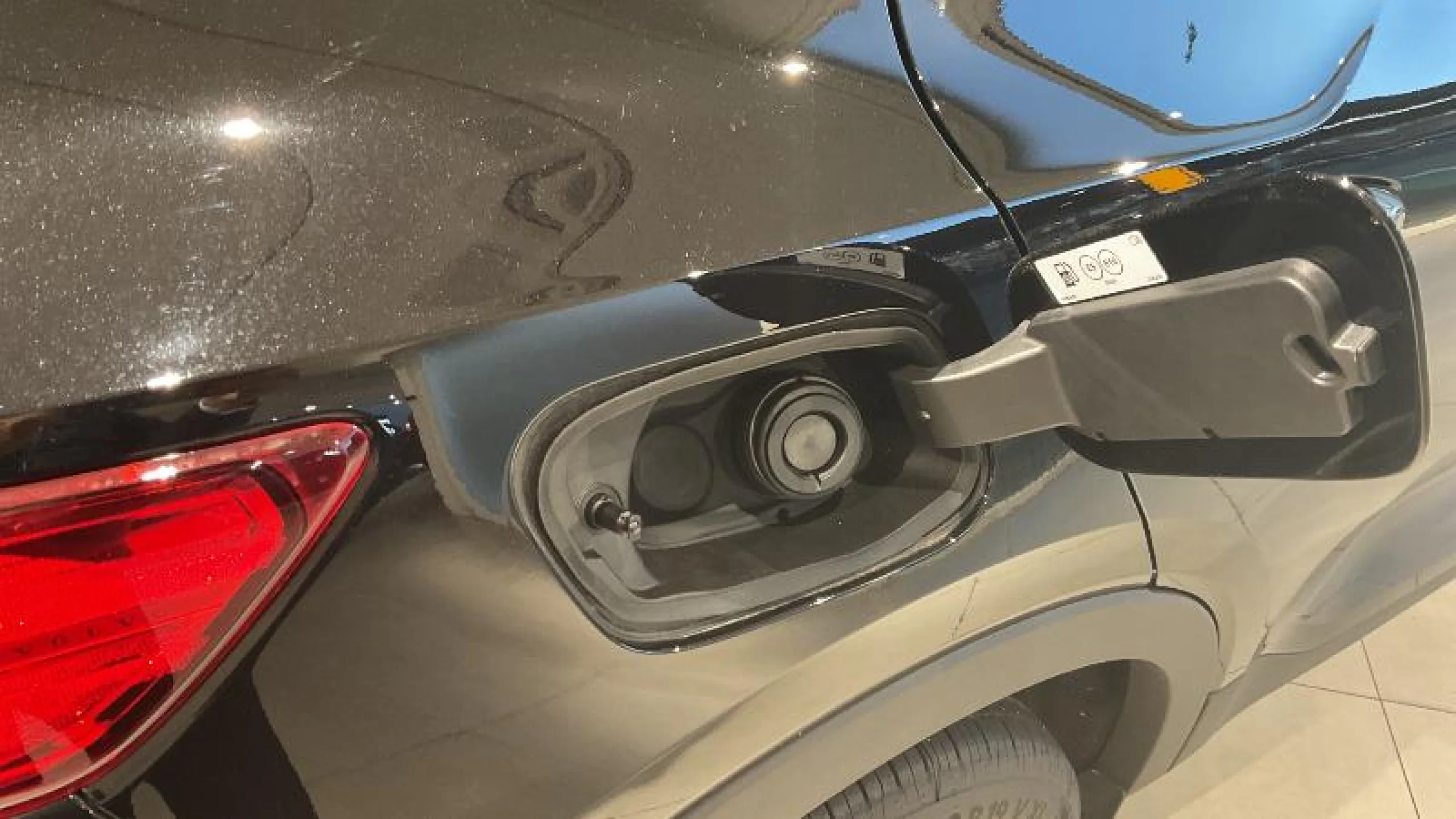 VOLVO XC40 2.0 B3 G CORE AUTO - Foto 20