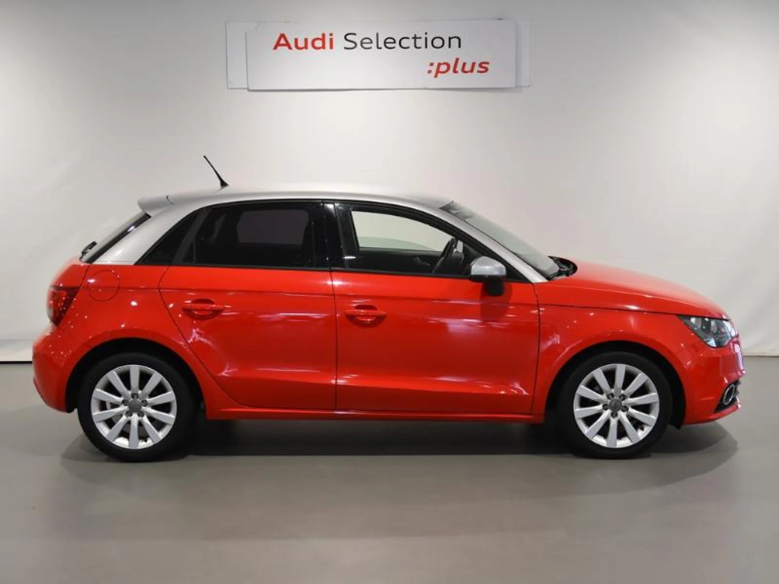 AUDI A1 SPORTBACK 1.6 TDI 90CV ATTRACTION - Foto 3