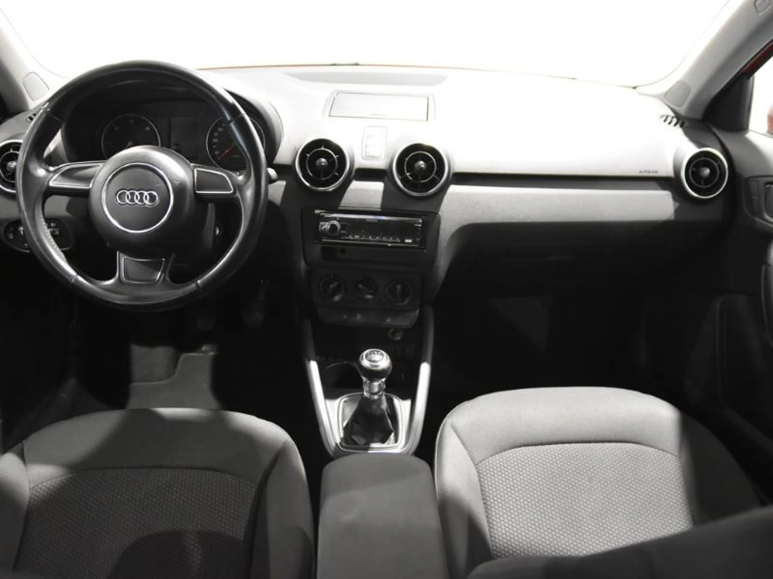 AUDI A1 SPORTBACK 1.6 TDI 90CV ATTRACTION - Foto 4