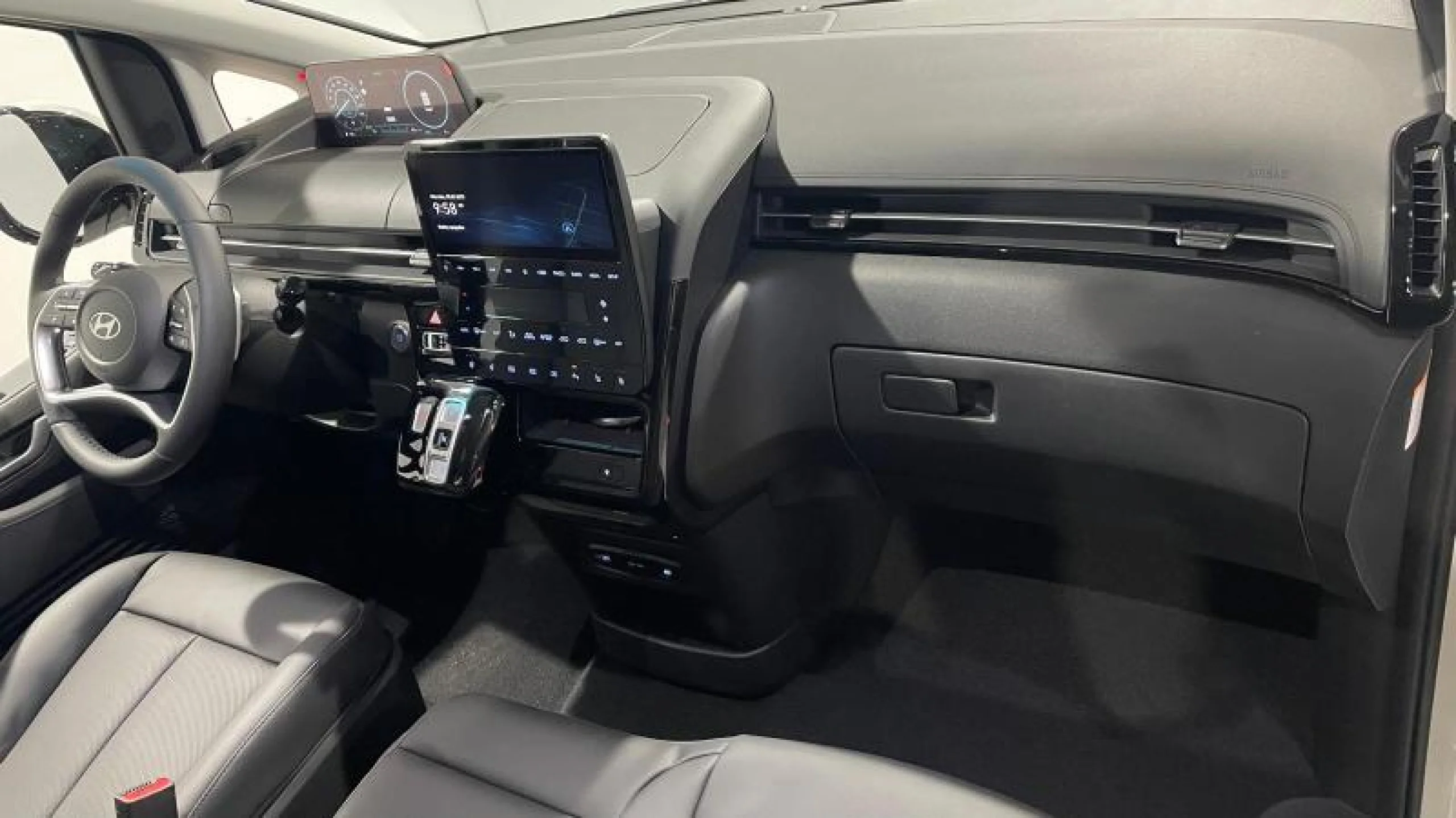 HYUNDAI STARIA 9S HEV 1.6 TGDI 225CV 6AT TECNO - Foto 14