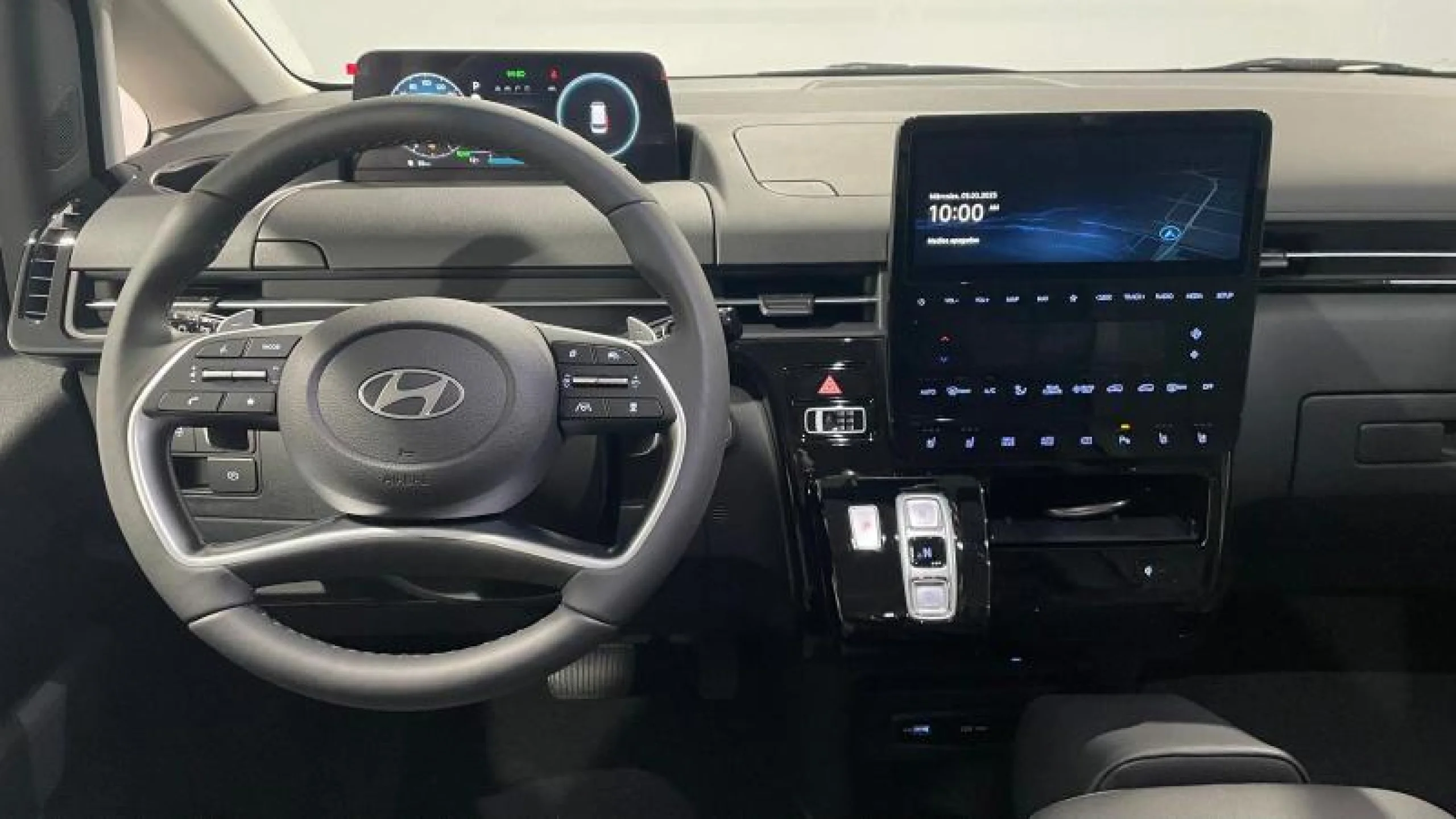 HYUNDAI STARIA 9S HEV 1.6 TGDI 225CV 6AT TECNO - Foto 18